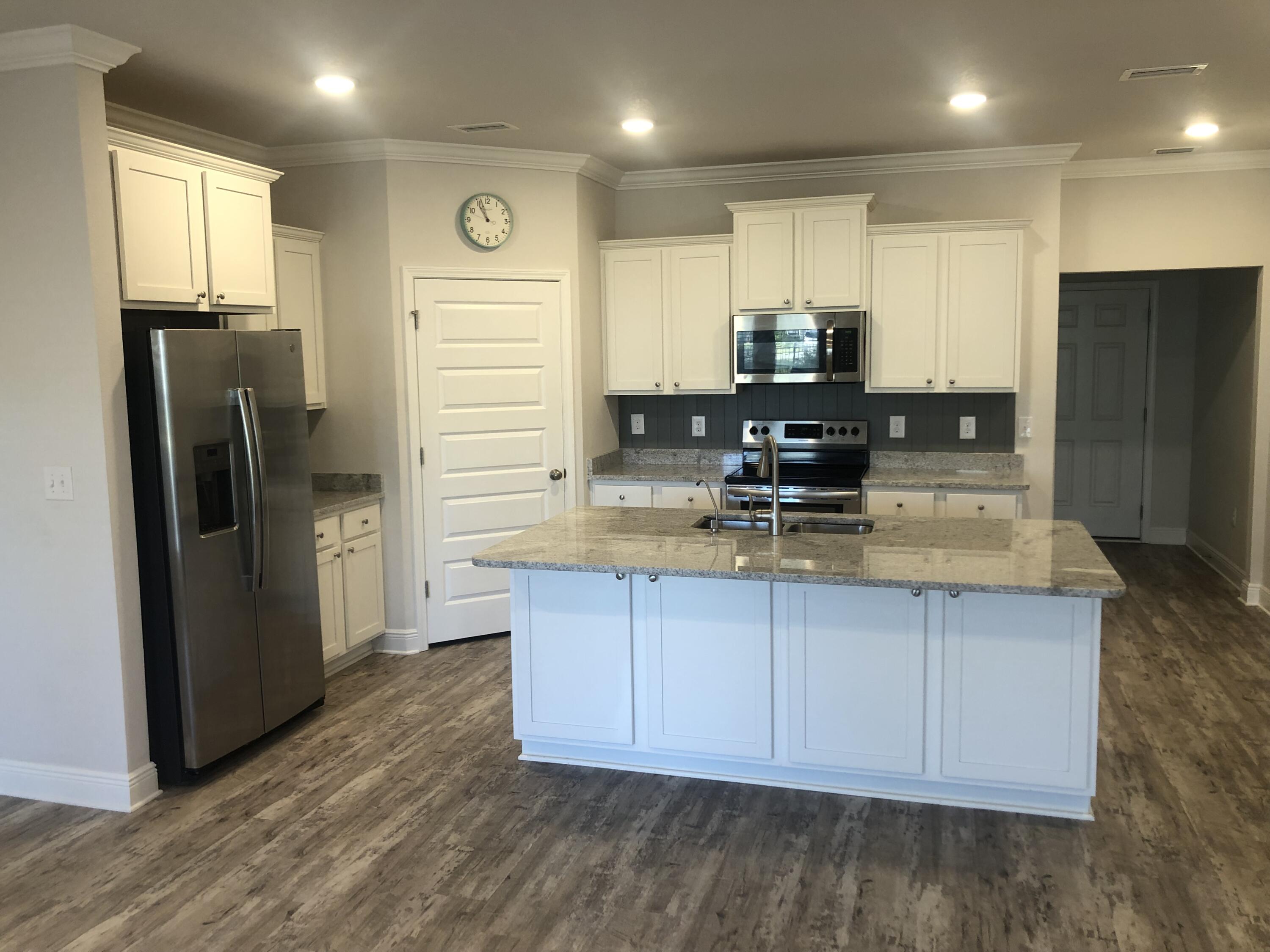 HAMMOCK BAY - FIREFLY - Residential Lease