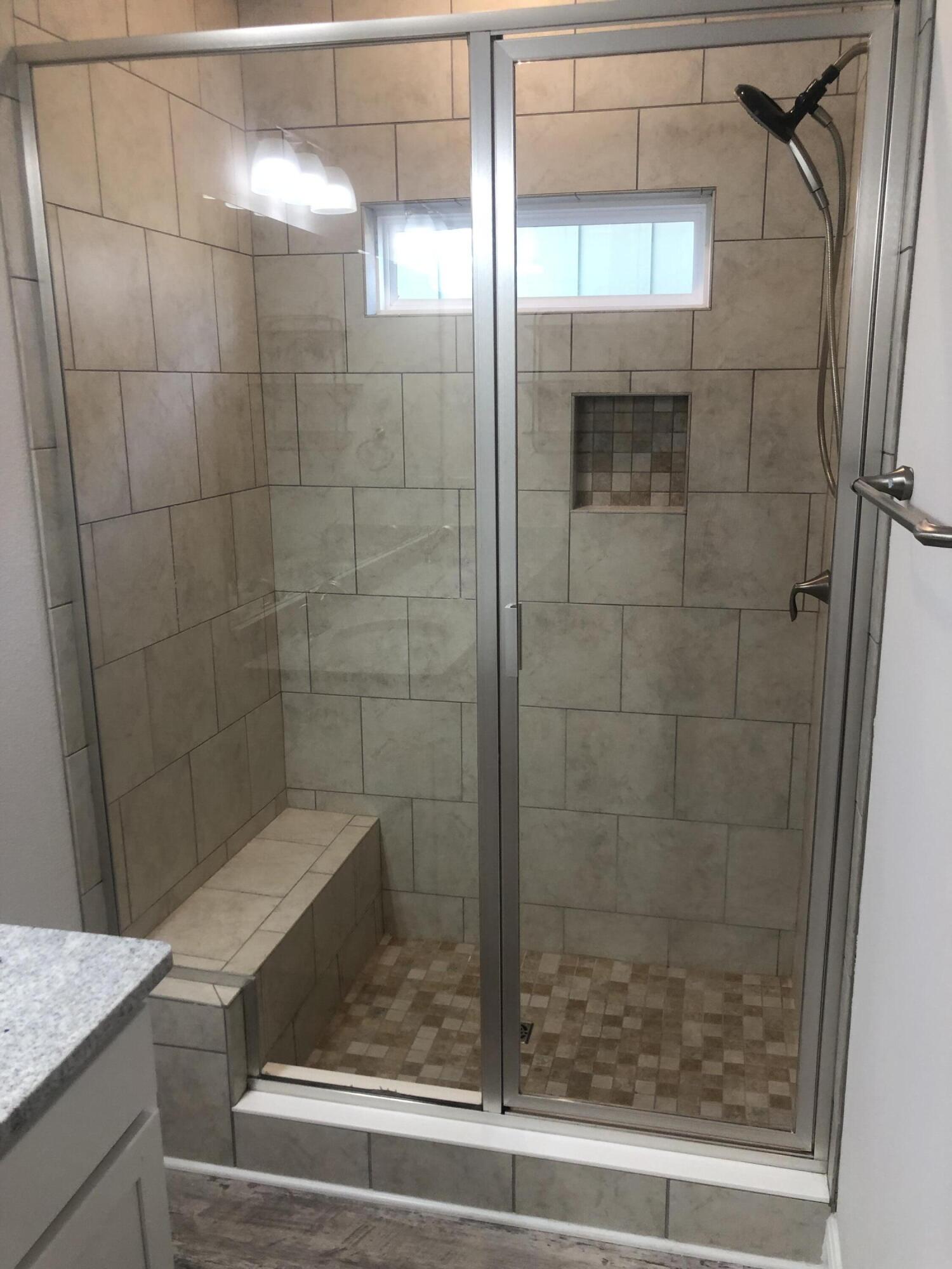 HAMMOCK BAY - FIREFLY - Residential Lease