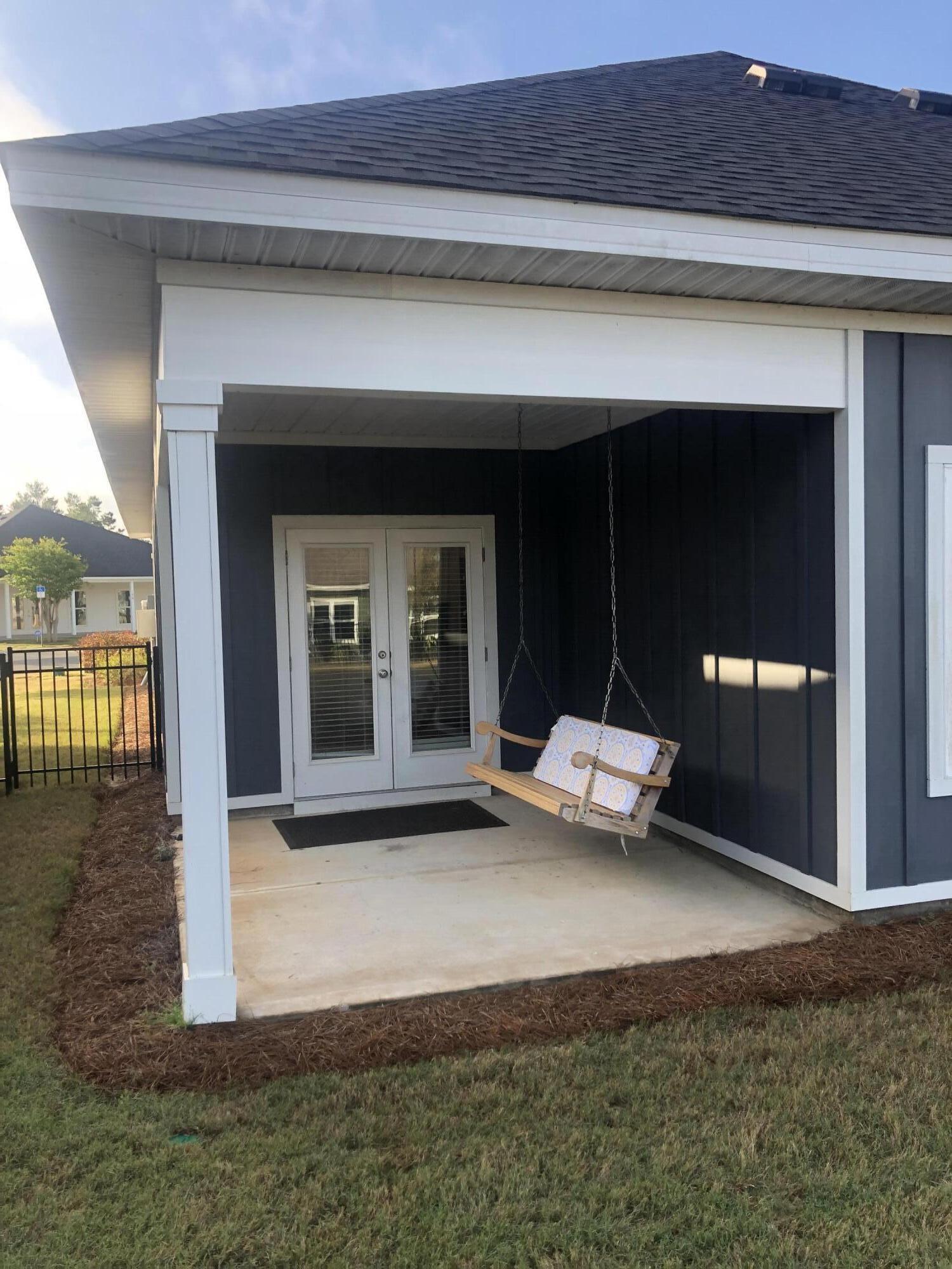 HAMMOCK BAY - FIREFLY - Residential Lease