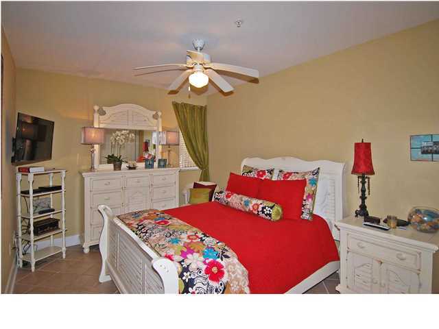 VILLAS AT SEACREST BEACH - Residential