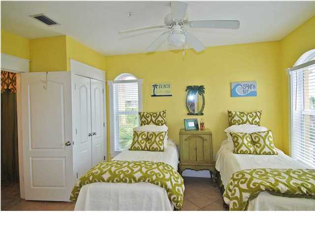 VILLAS AT SEACREST BEACH - Residential