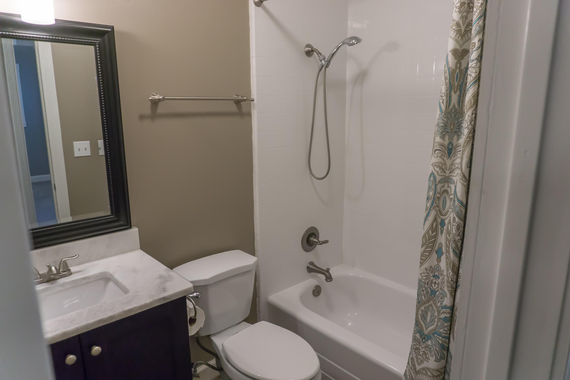 EASTWOOD 6TH ADDN - Residential