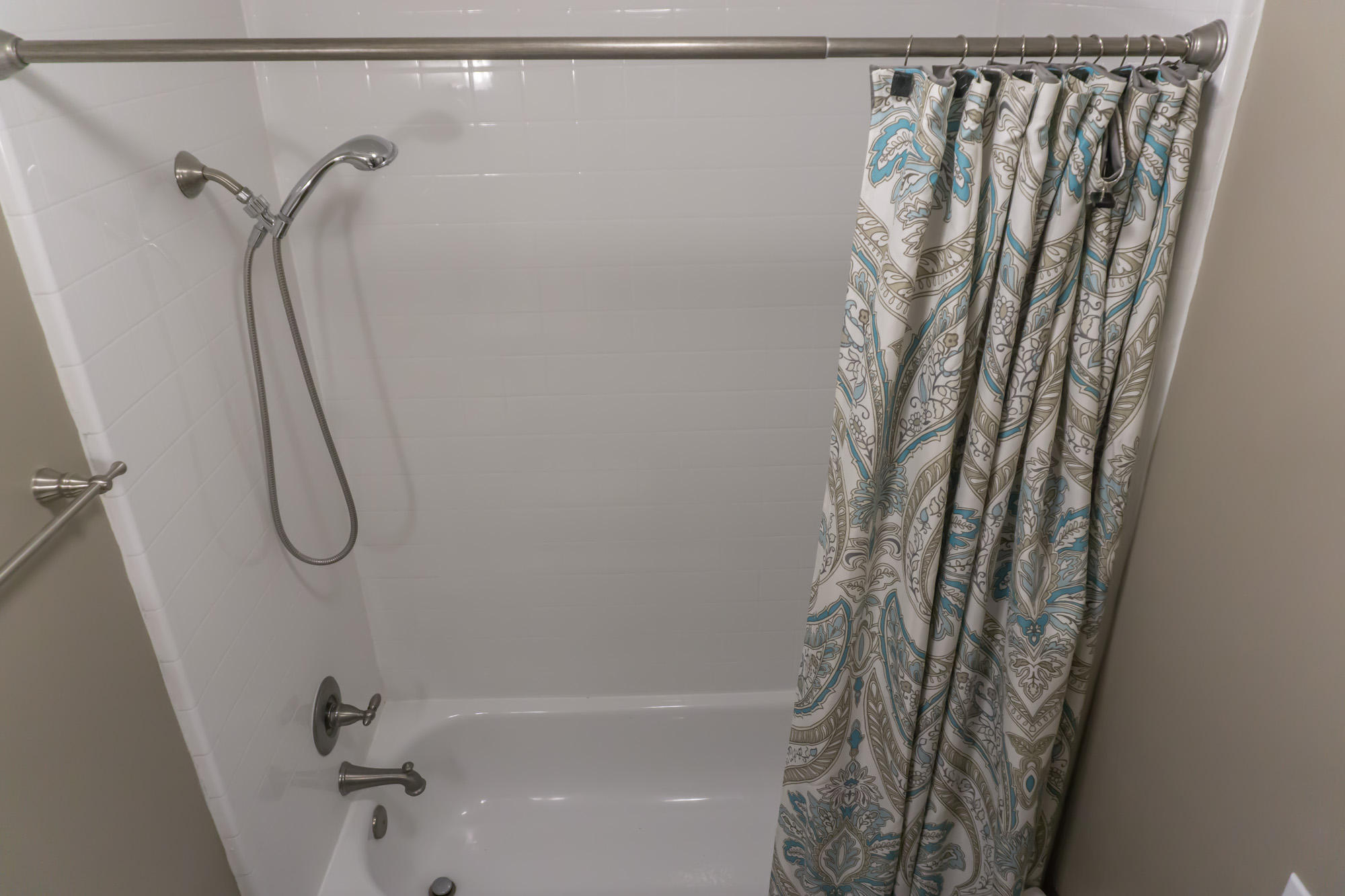 EASTWOOD 6TH ADDN - Residential