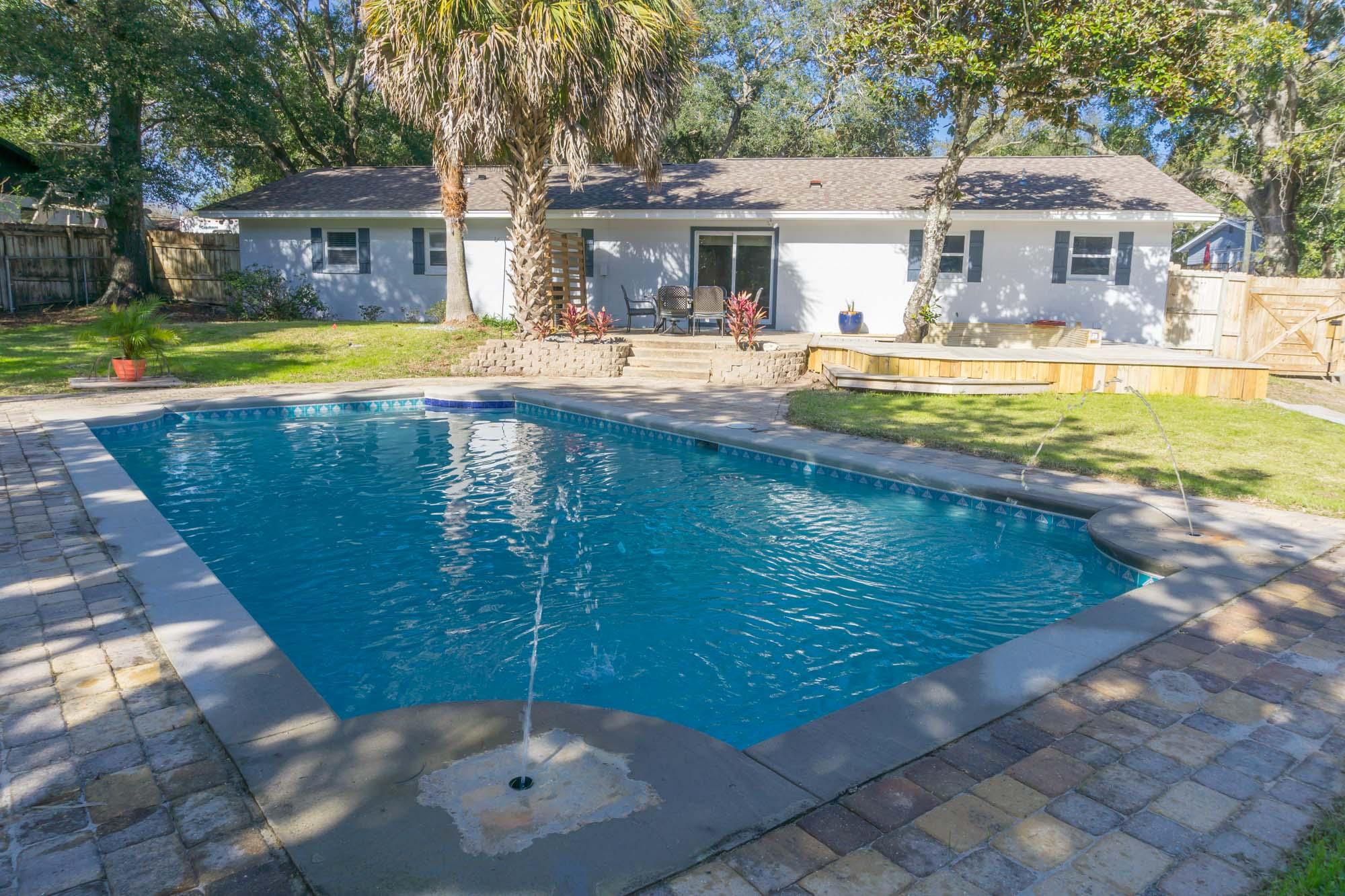 EASTWOOD 6TH ADDN - Residential