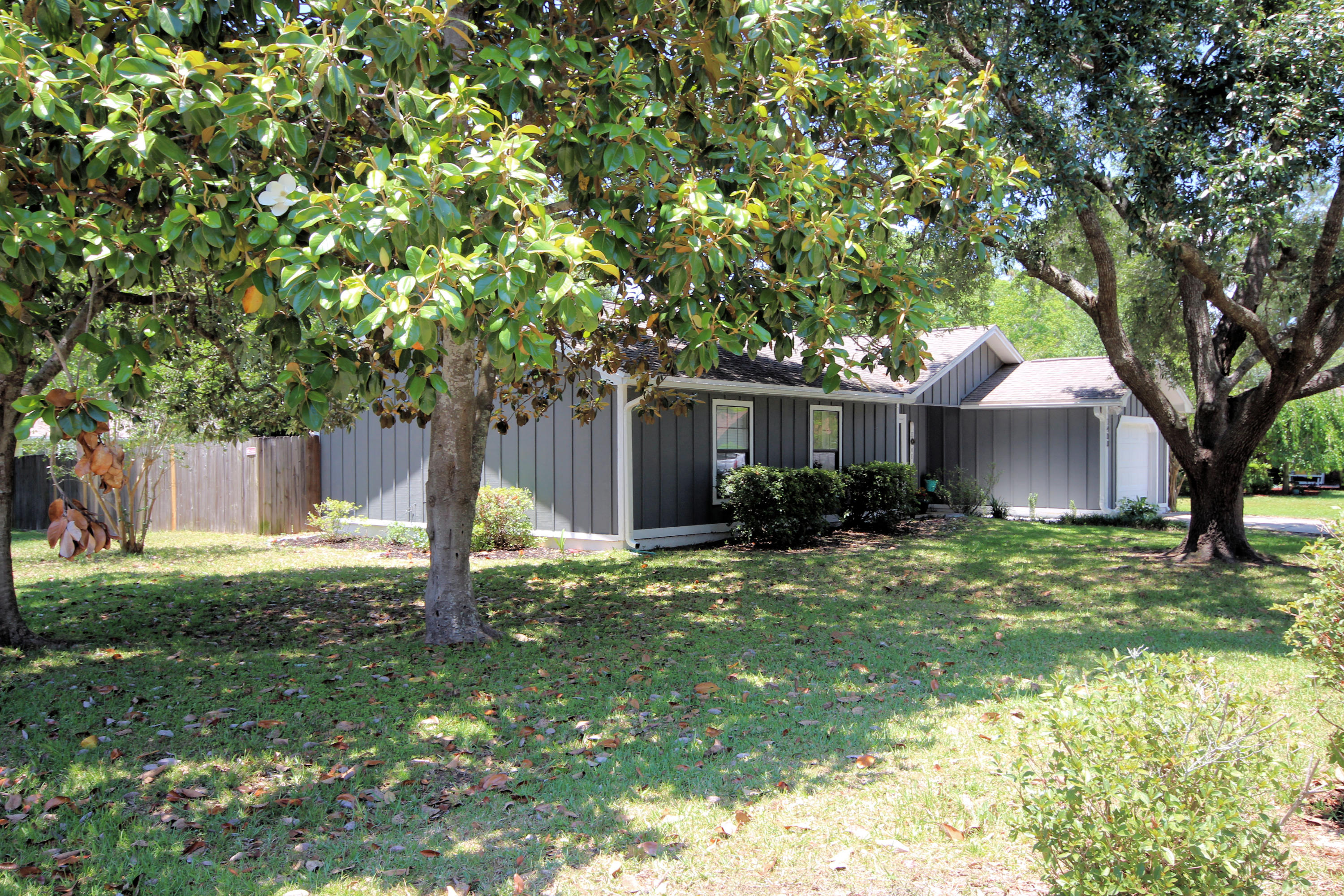 PINE MEADOWS 2ND ADDN - Residential