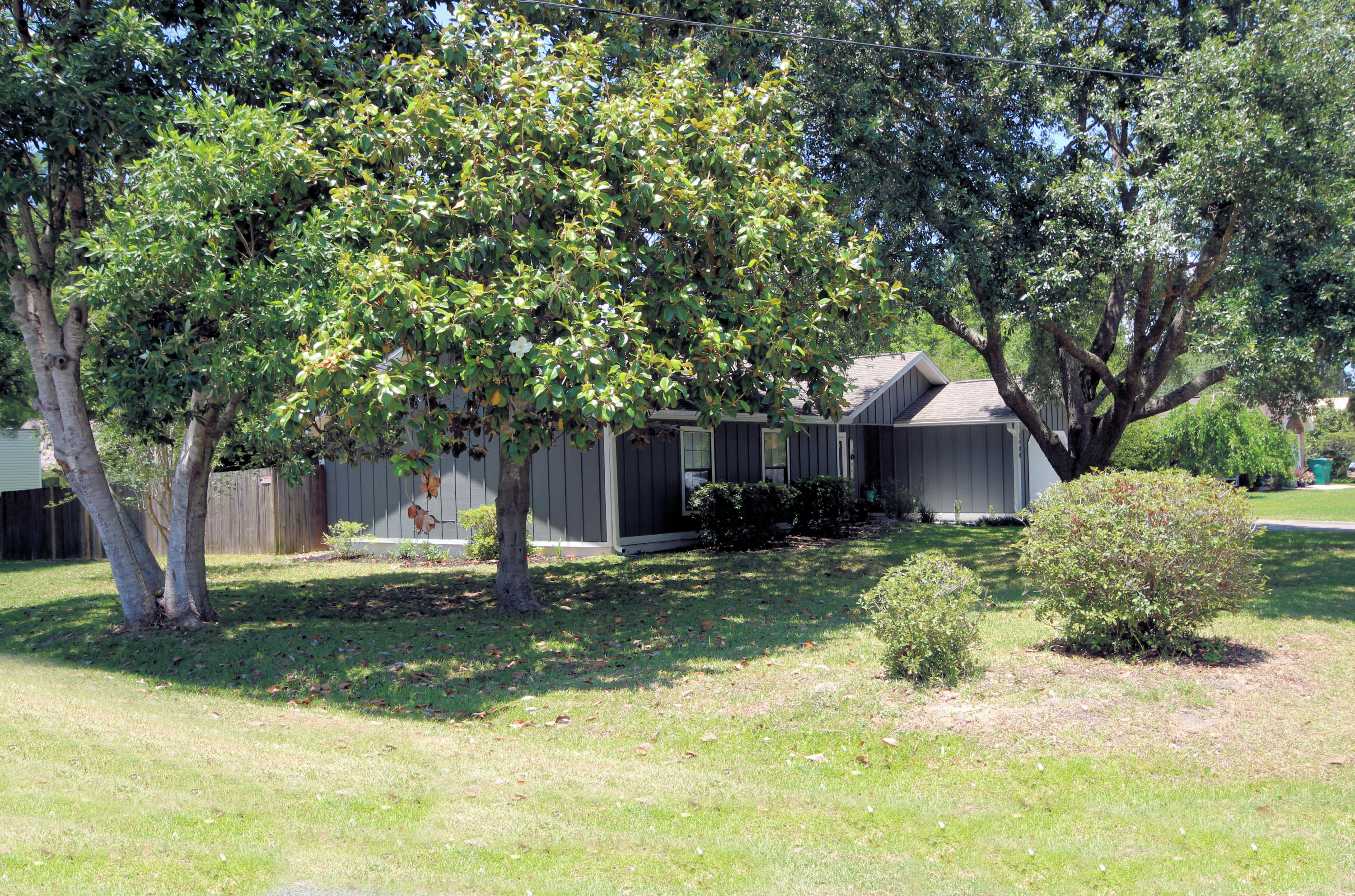 PINE MEADOWS 2ND ADDN - Residential