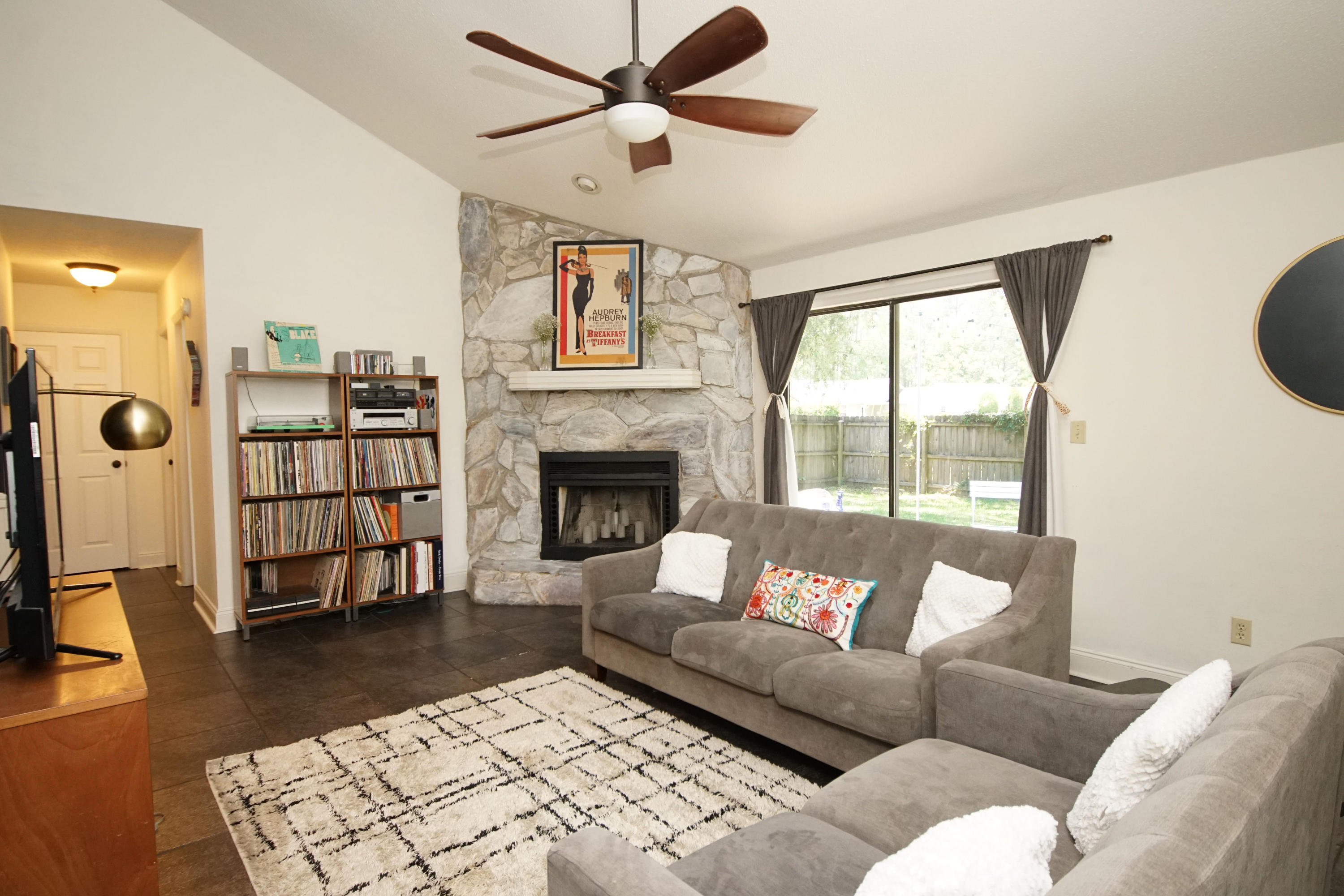 PINE MEADOWS 2ND ADDN - Residential