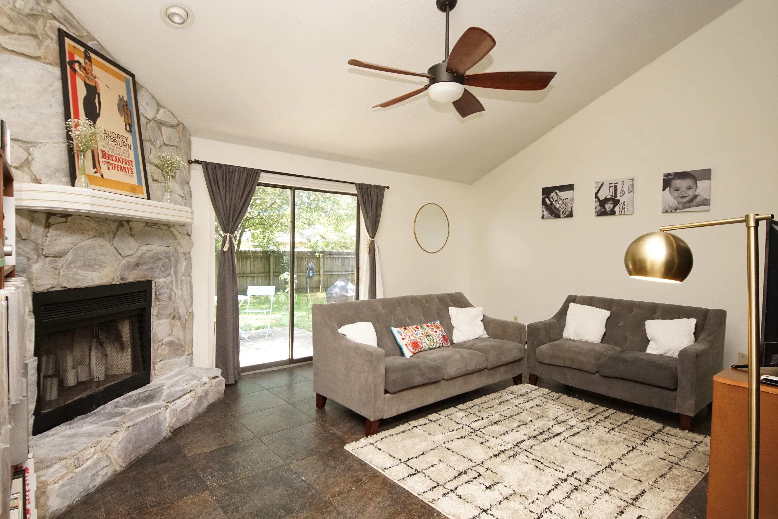 PINE MEADOWS 2ND ADDN - Residential