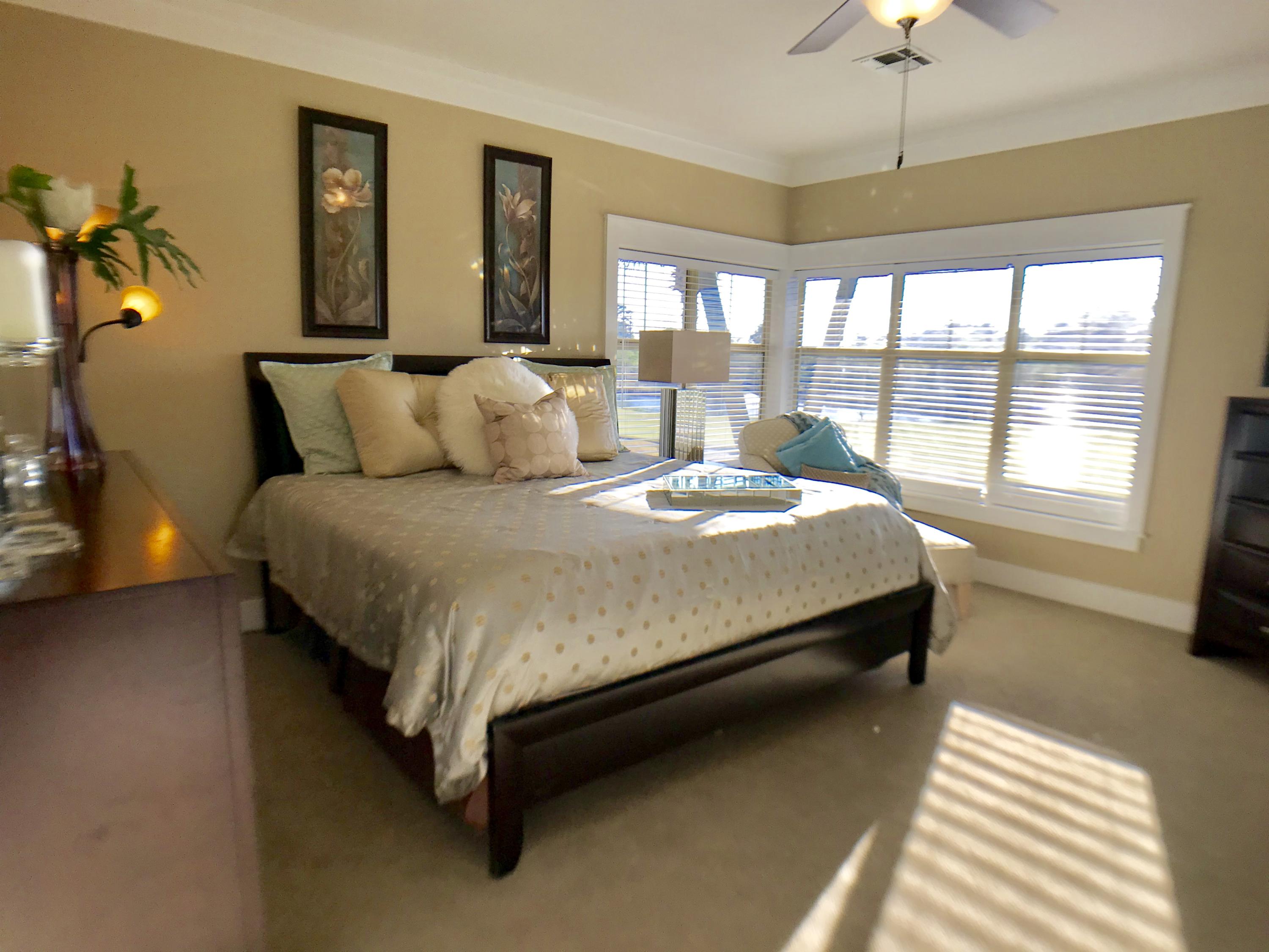 MAGNOLIA BAY - Residential