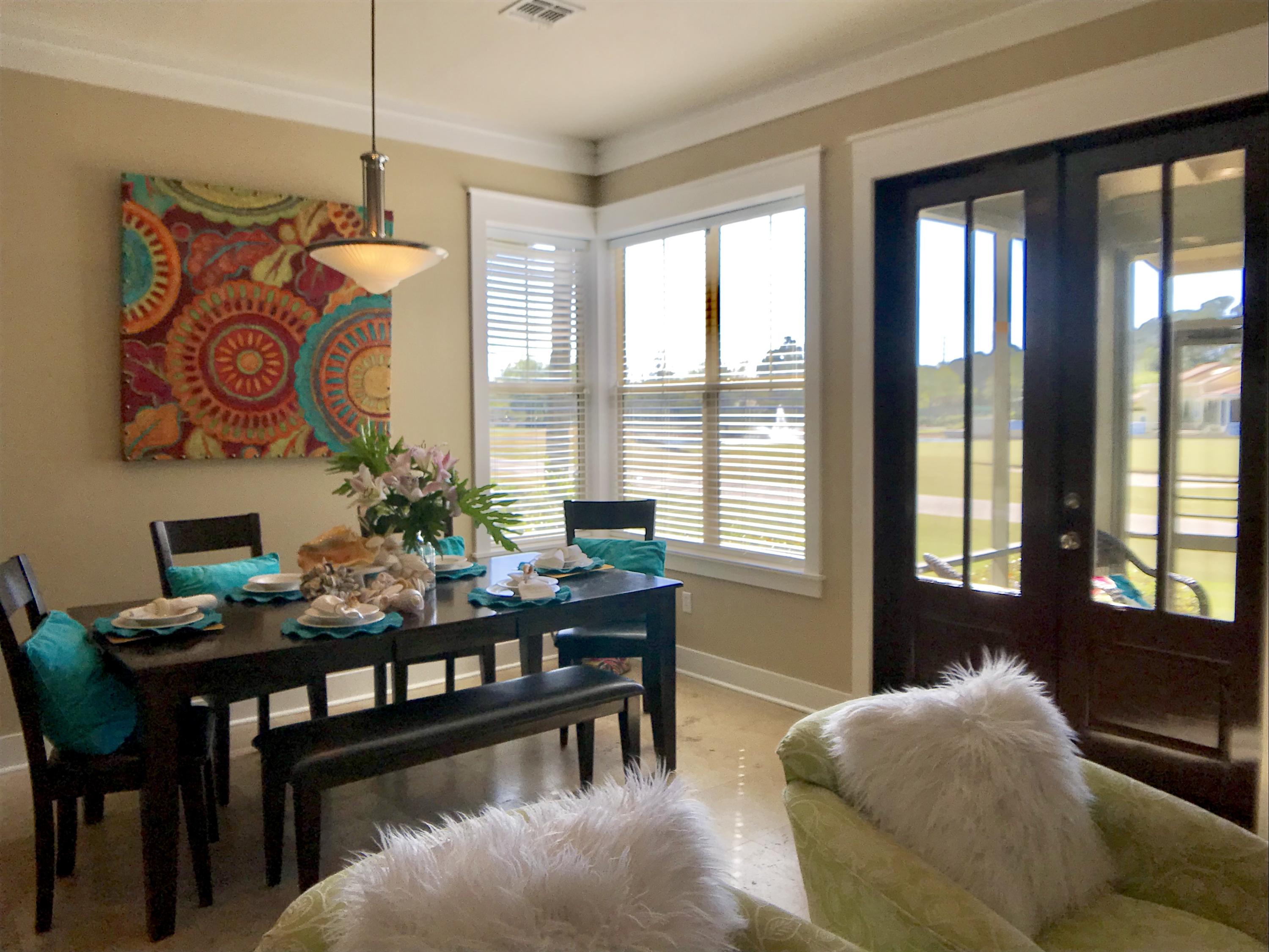 MAGNOLIA BAY - Residential