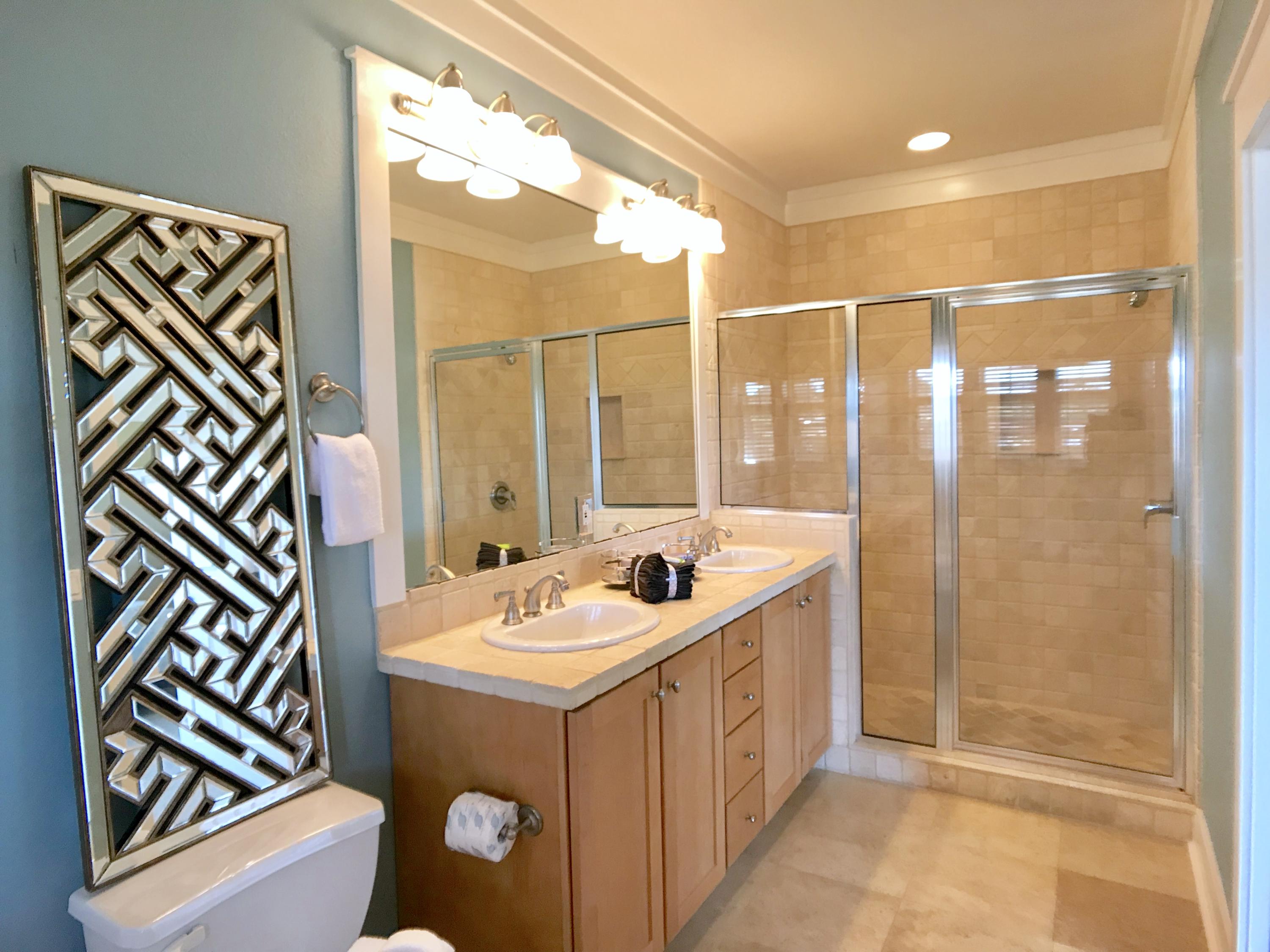 MAGNOLIA BAY - Residential