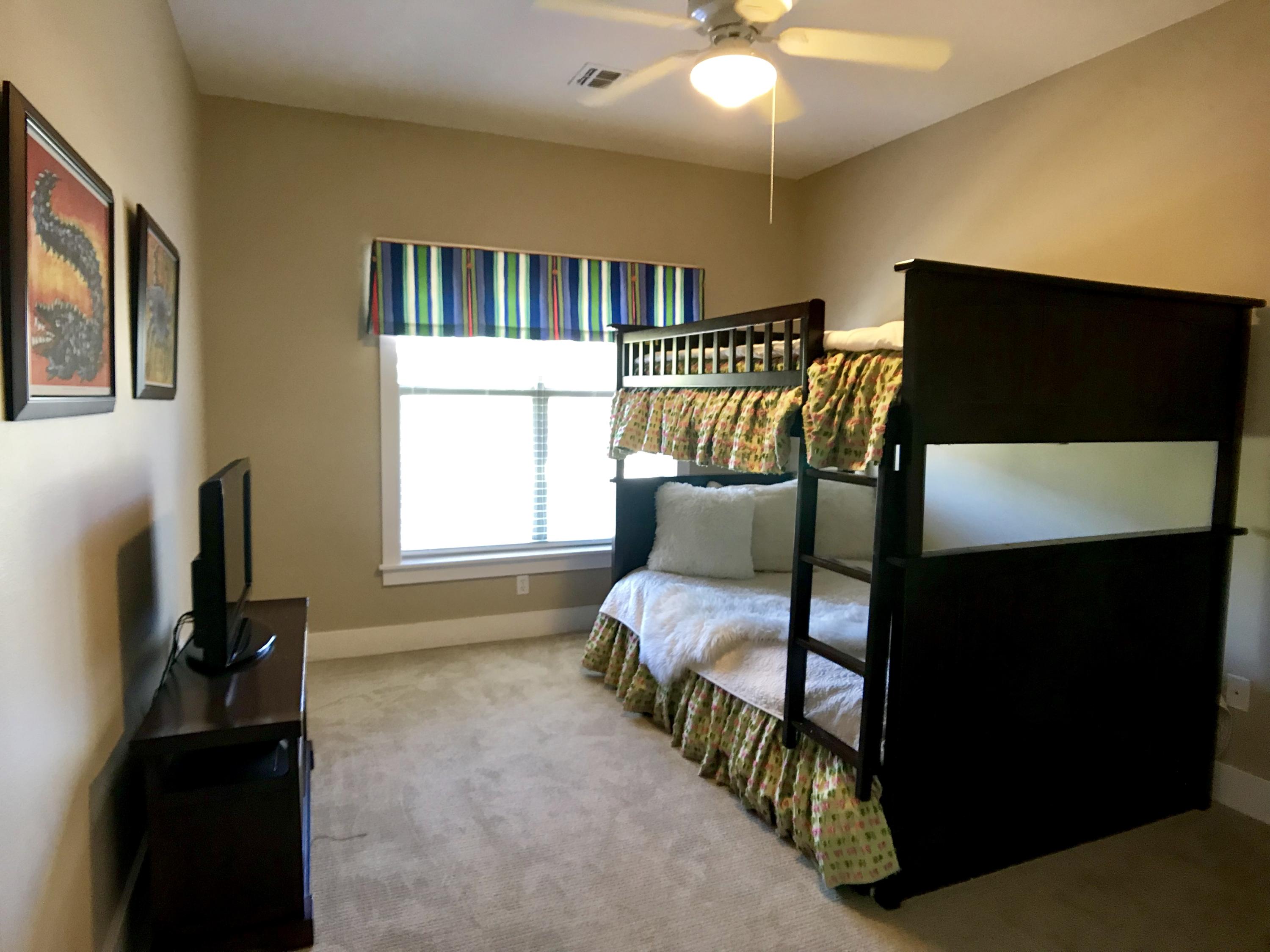 MAGNOLIA BAY - Residential