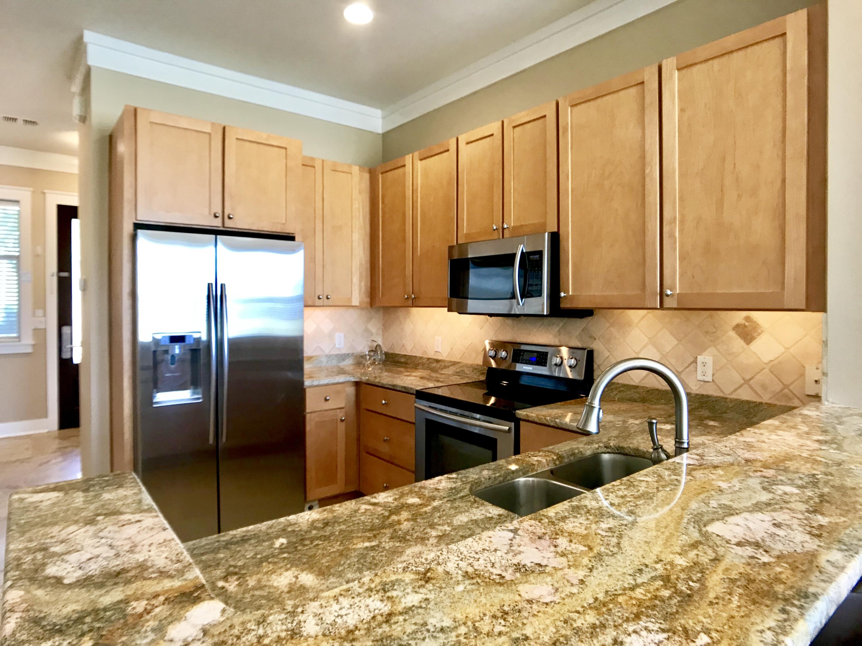 MAGNOLIA BAY - Residential