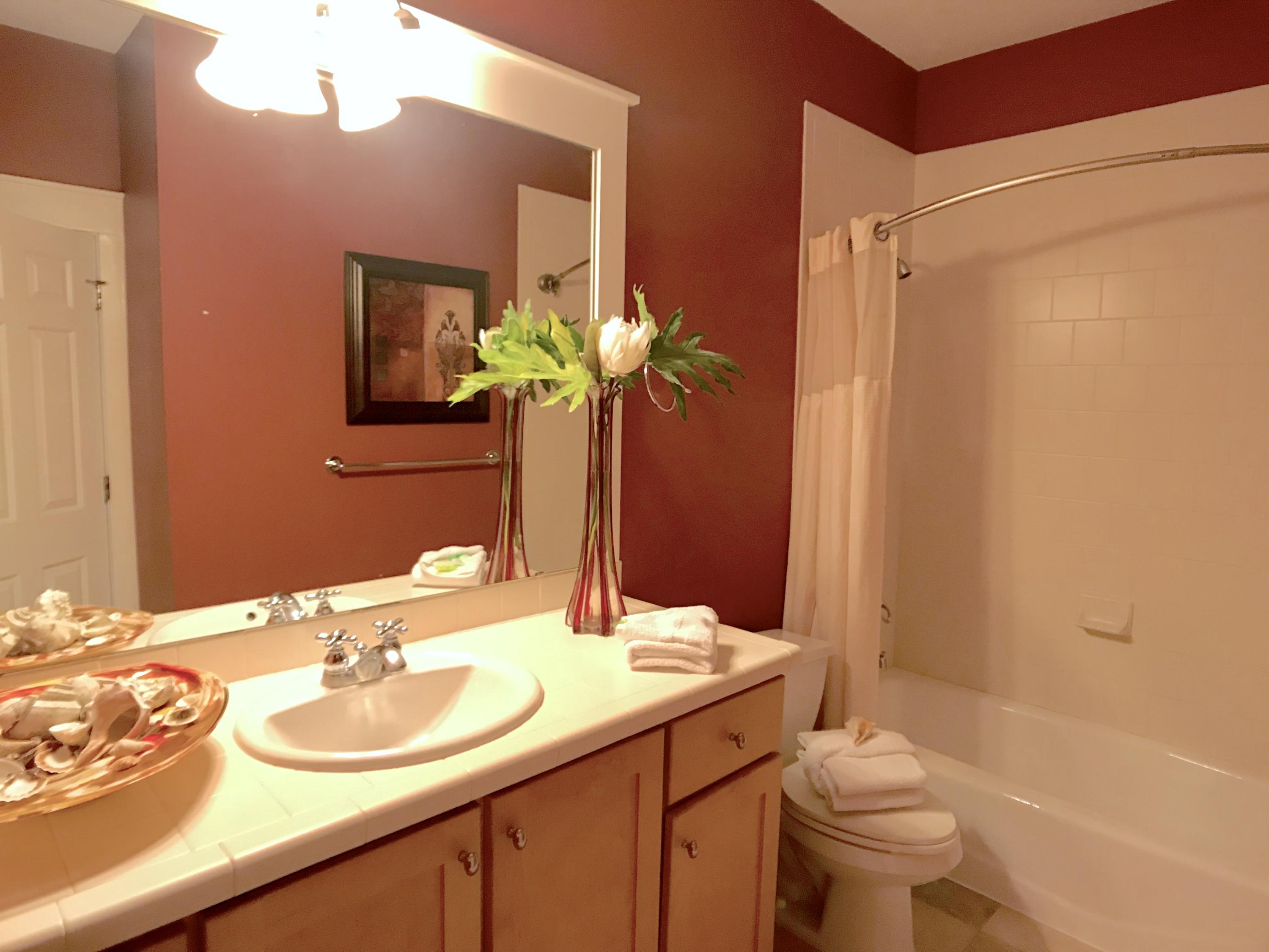 MAGNOLIA BAY - Residential