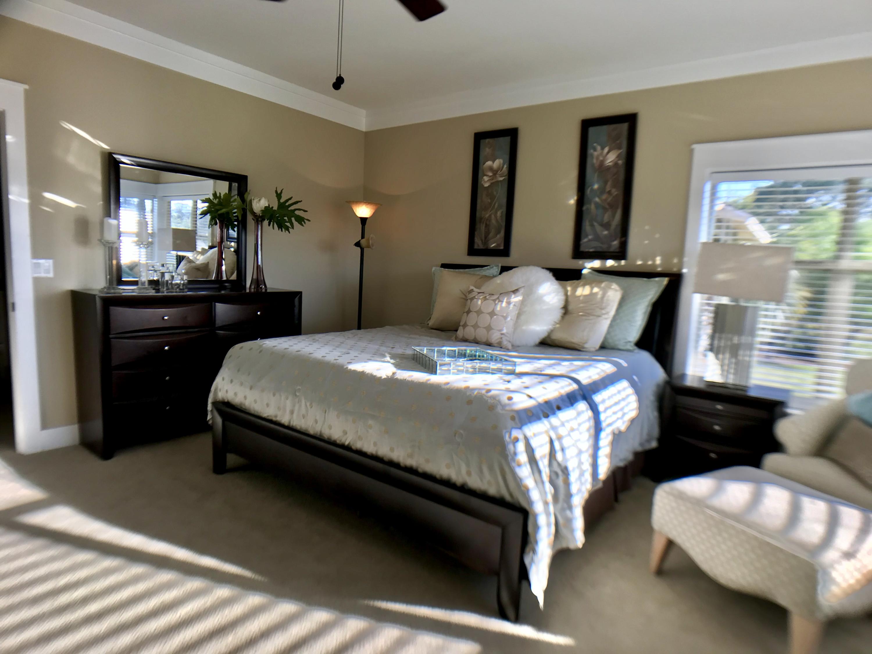 MAGNOLIA BAY - Residential