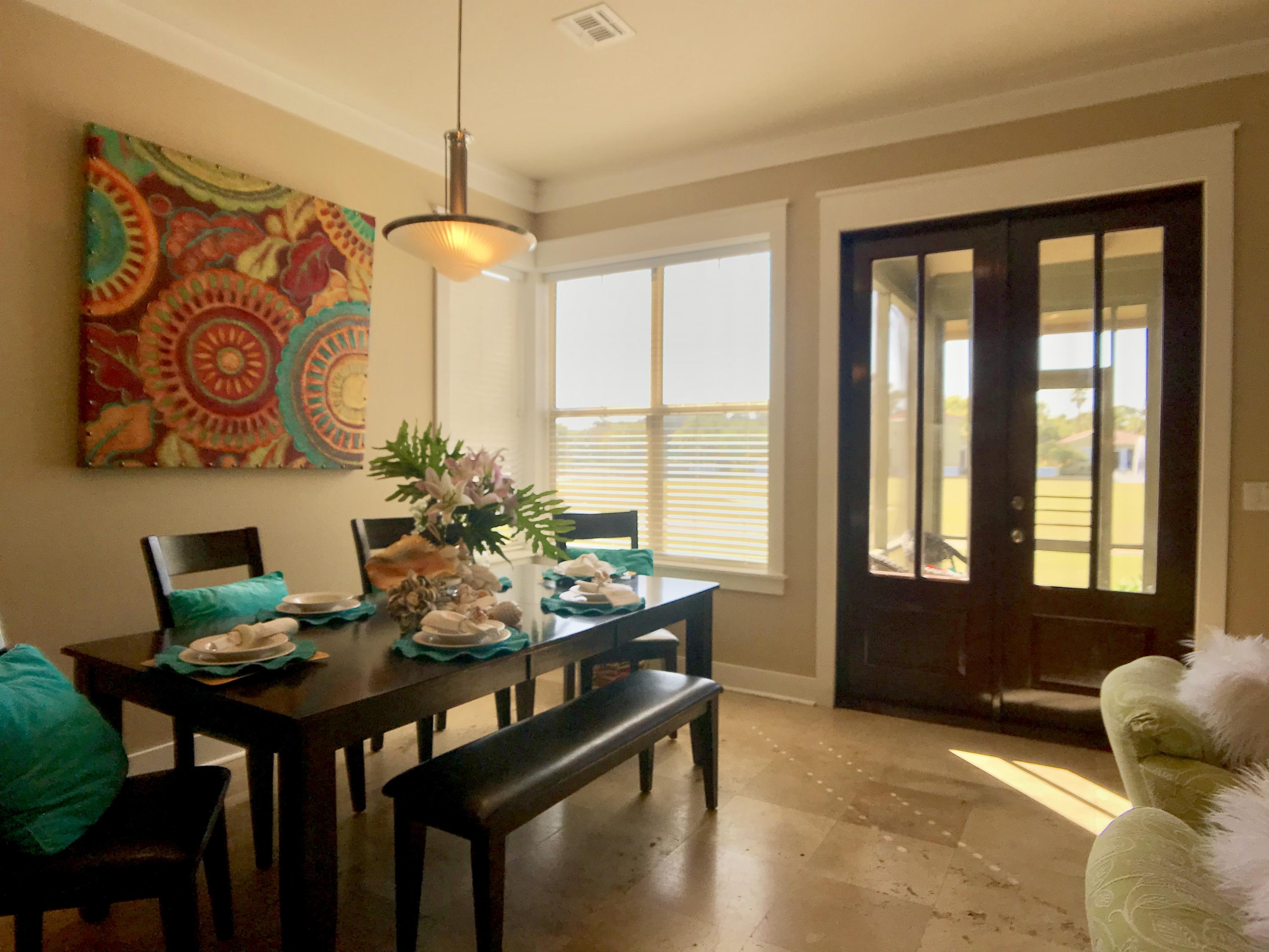 MAGNOLIA BAY - Residential