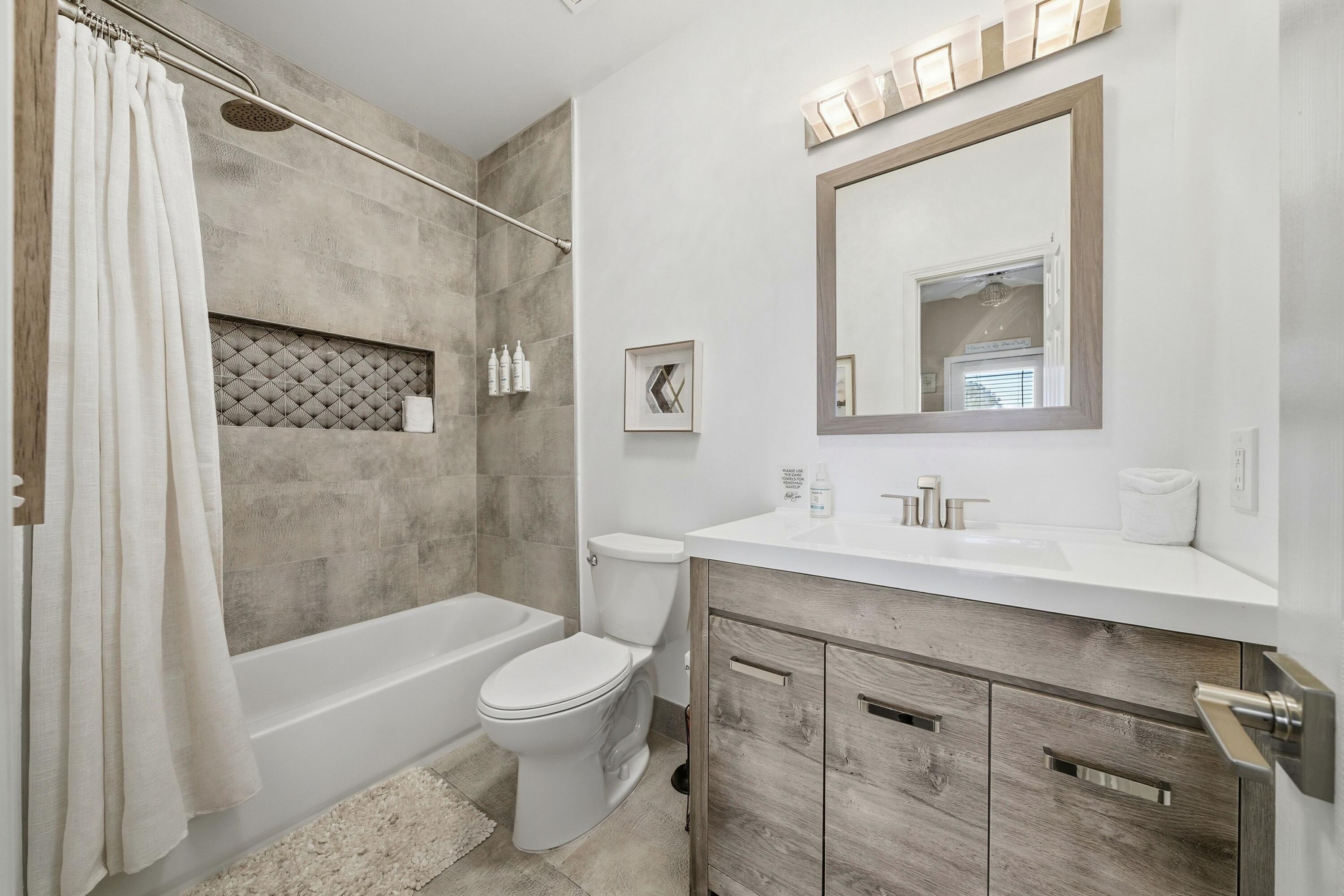 OLD FLORIDA COTTAGES - Residential