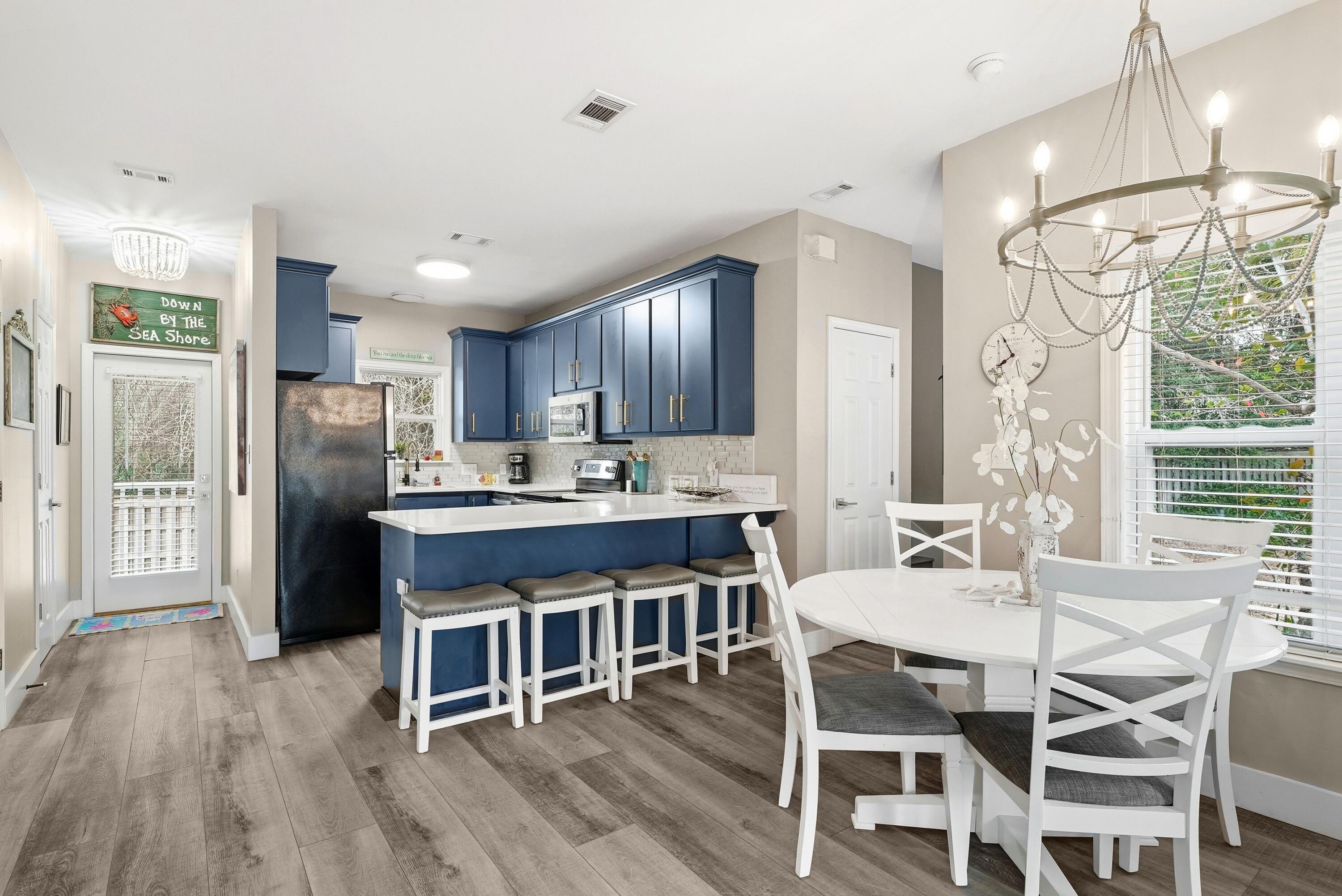 OLD FLORIDA COTTAGES - Residential