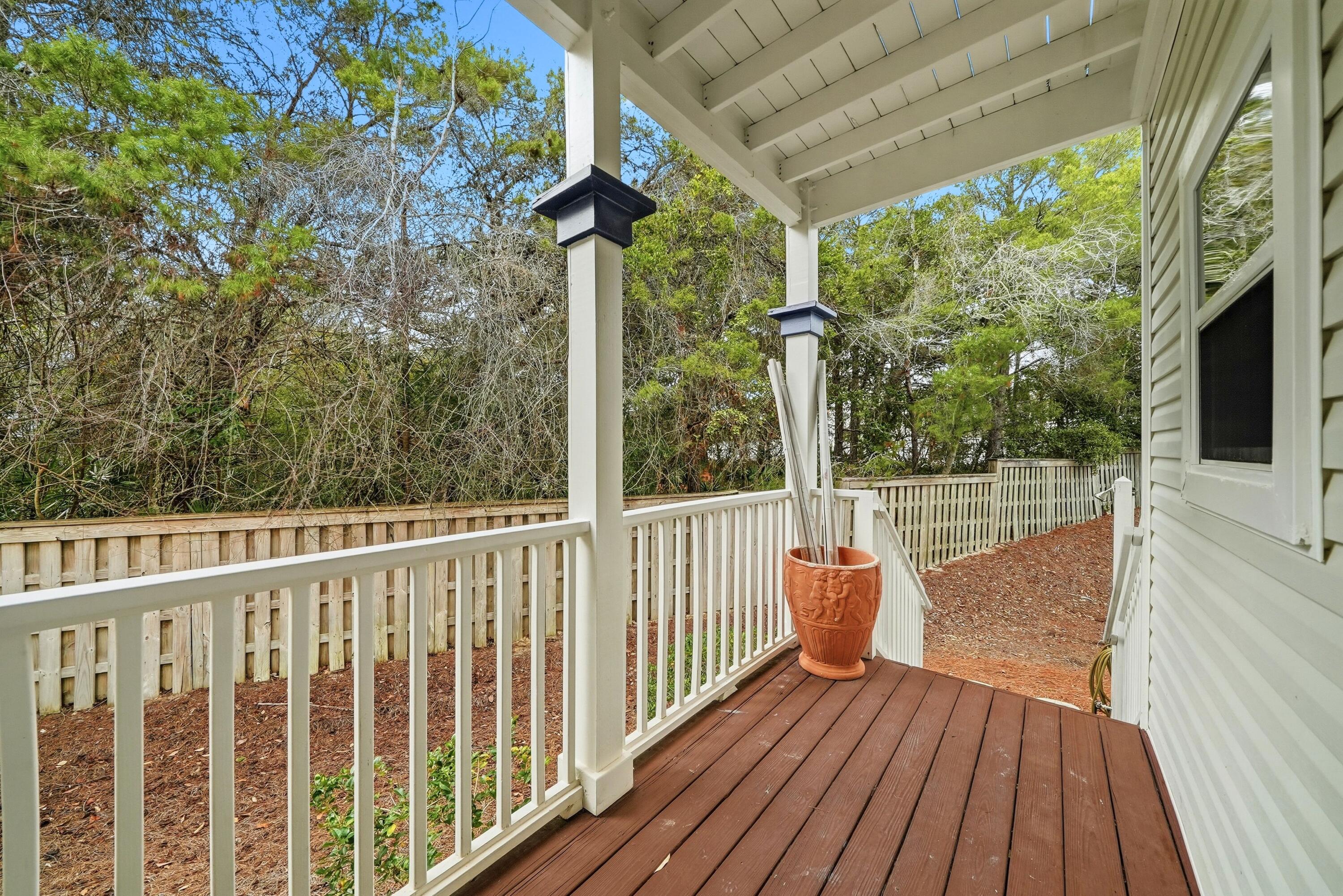 OLD FLORIDA COTTAGES - Residential