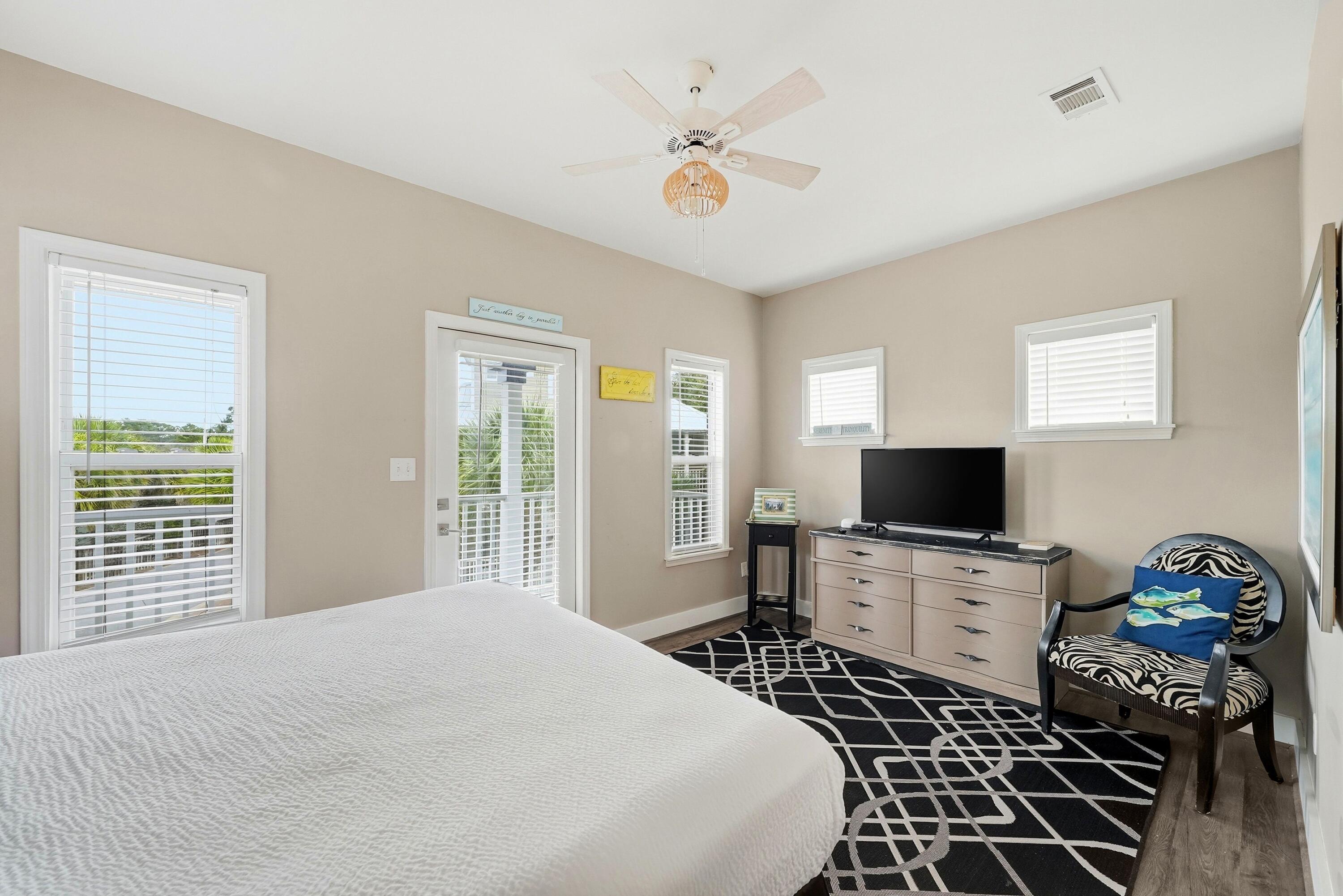 OLD FLORIDA COTTAGES - Residential