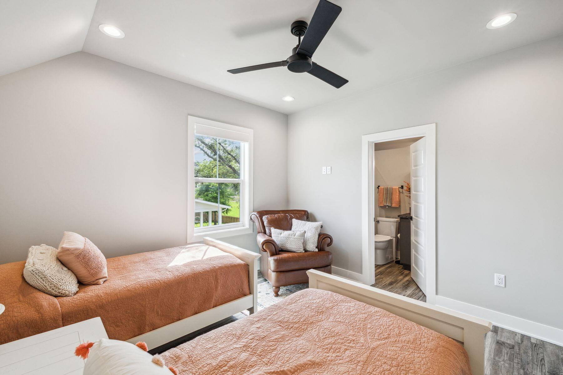 DEER MOSS CREEK - Residential