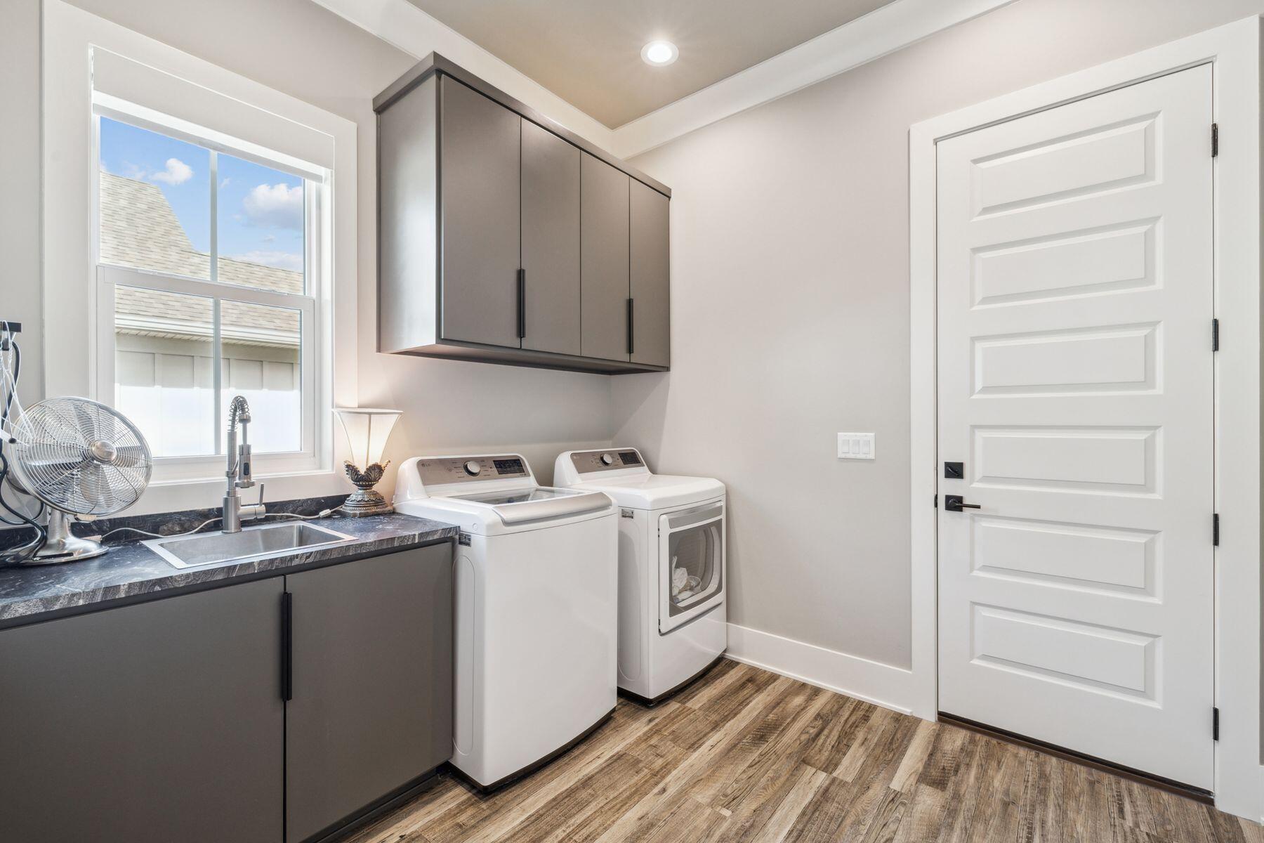 DEER MOSS CREEK - Residential