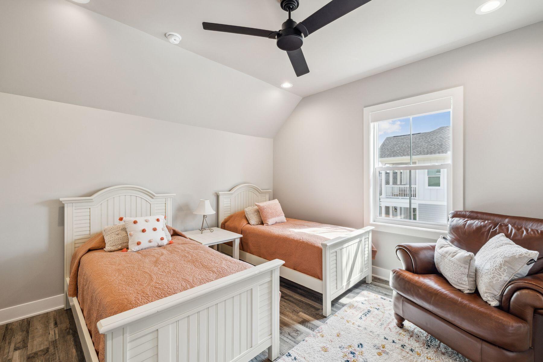DEER MOSS CREEK - Residential