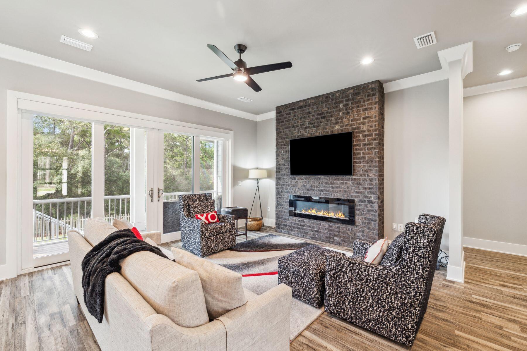 DEER MOSS CREEK - Residential