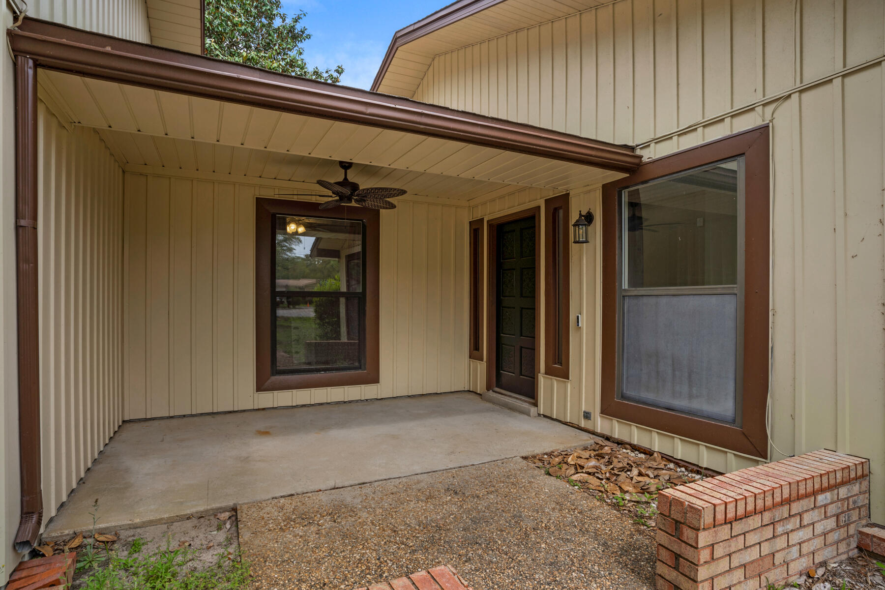 LAKEVIEW ESTATES - Residential Lease