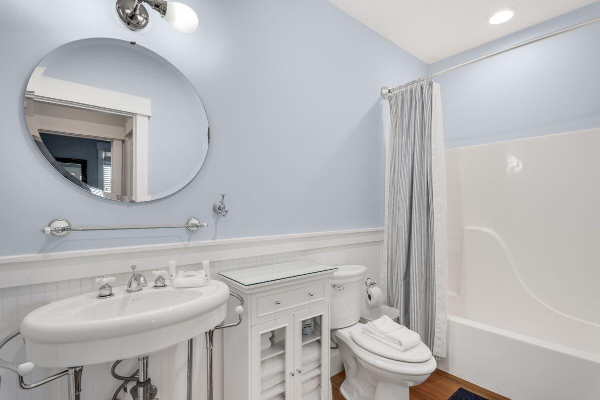 Grand Isle Condo - Residential