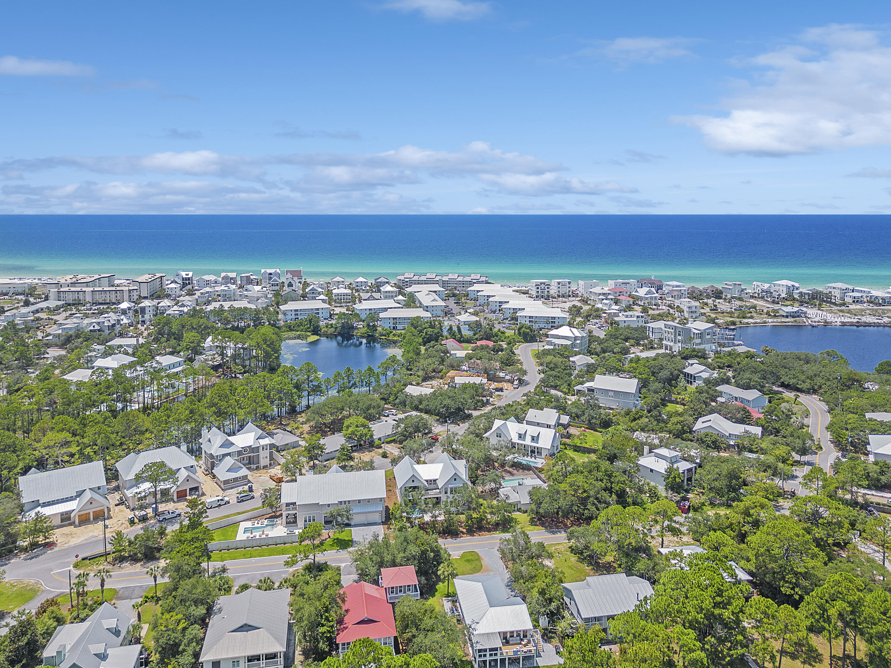 EASTERN LAKES - Residential