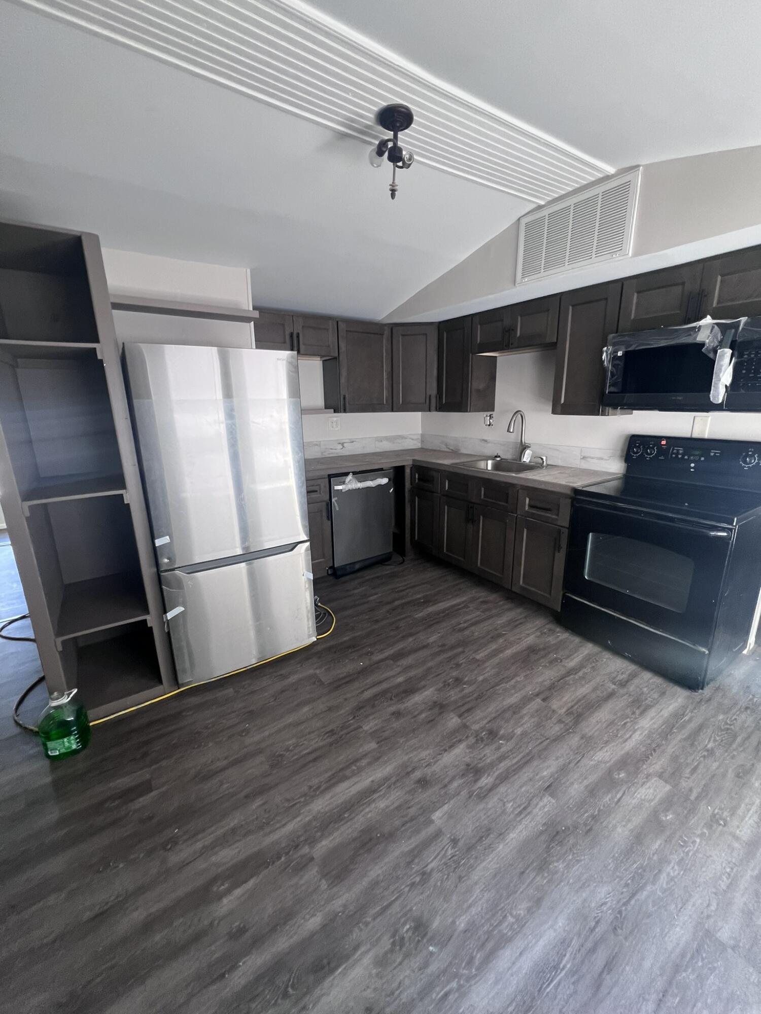 Doris Alene S/D Lot 15 Blk 2 - Residential Lease