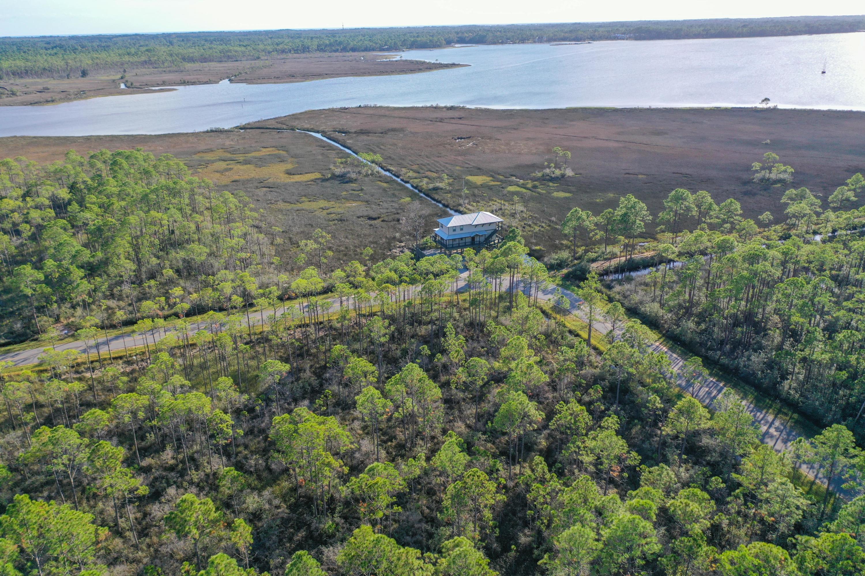 NO RECORDED SUBDIVISION - Land