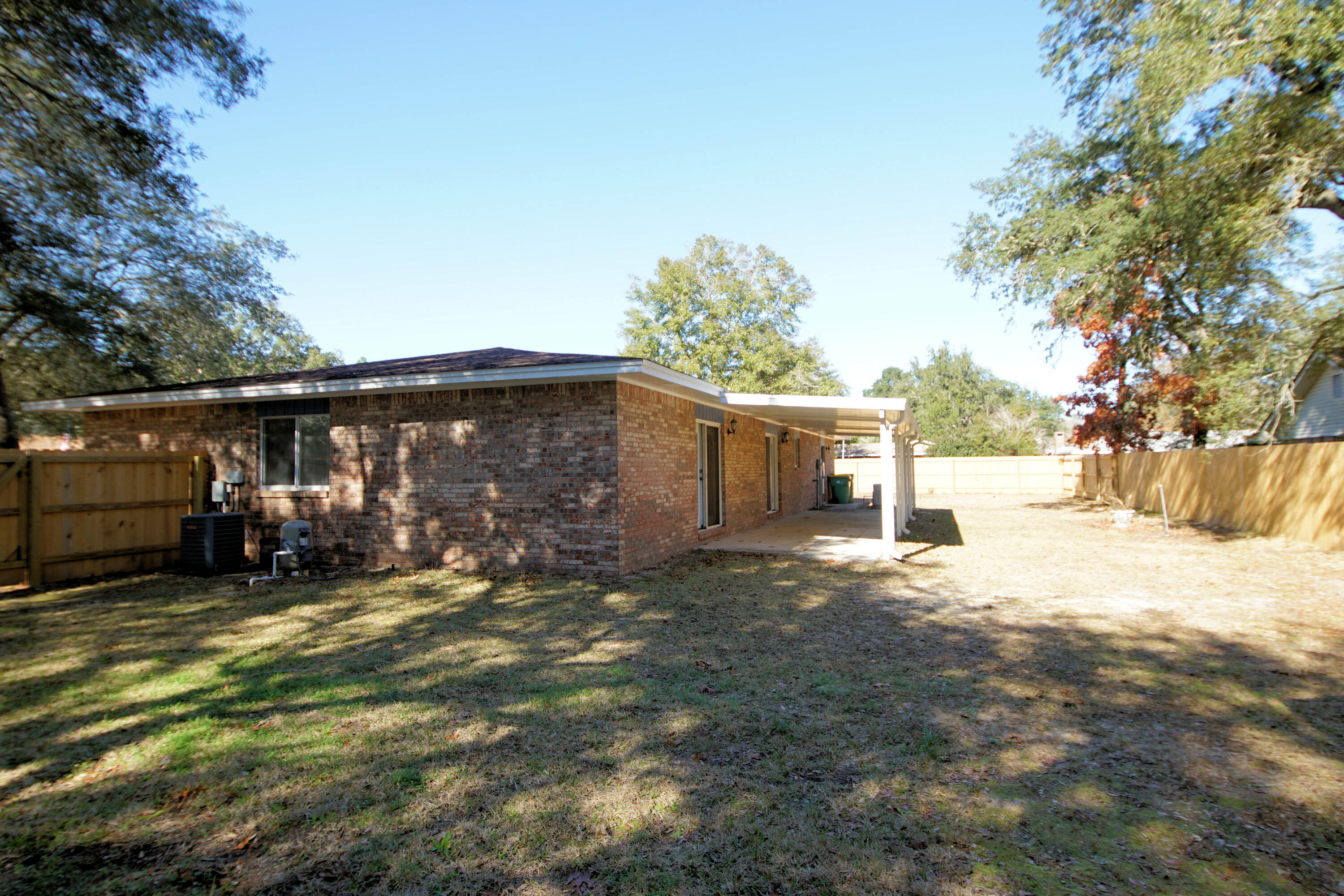 COLLEGE WOOD - Residential