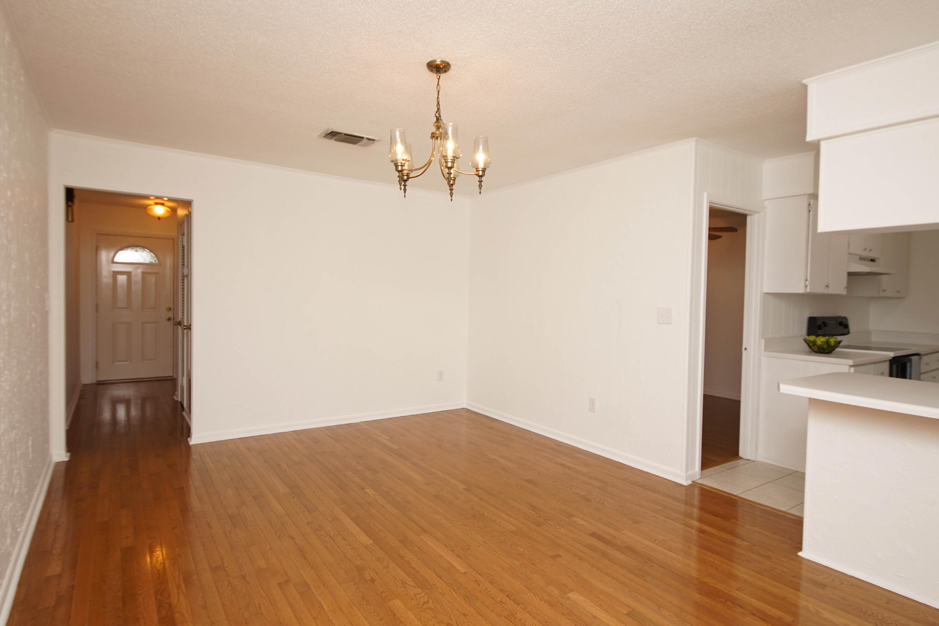 COLLEGE WOOD - Residential