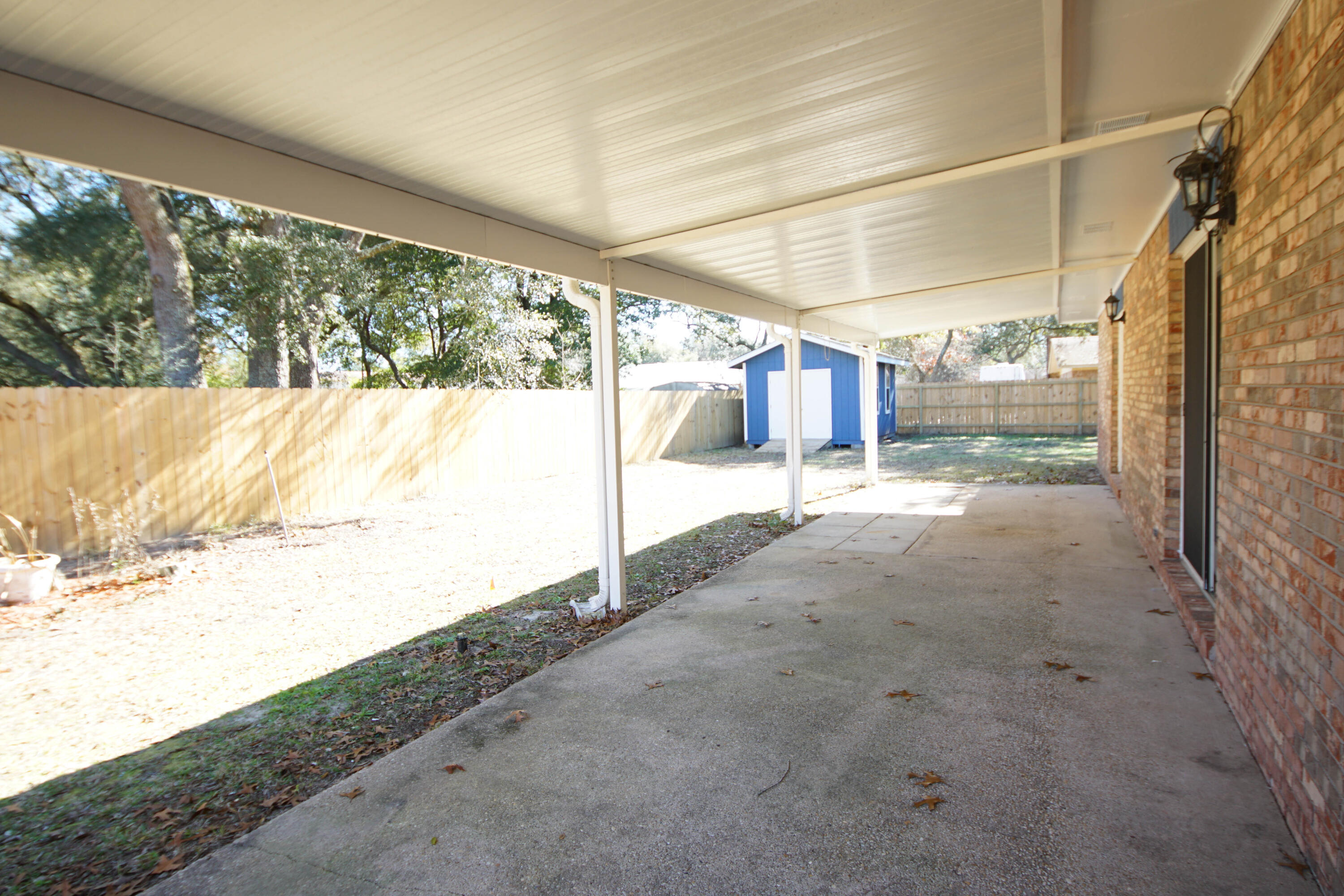 COLLEGE WOOD - Residential