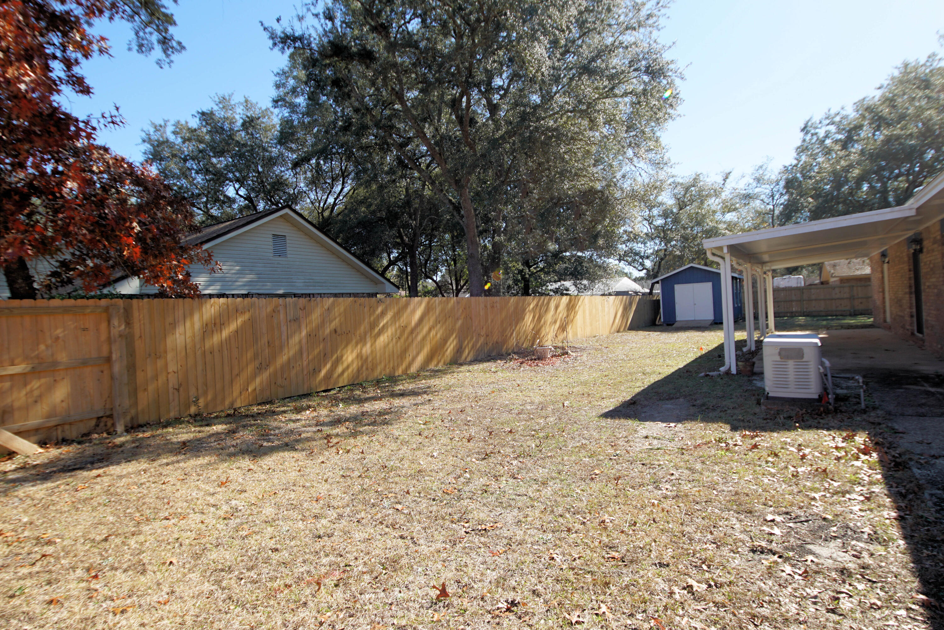 COLLEGE WOOD - Residential