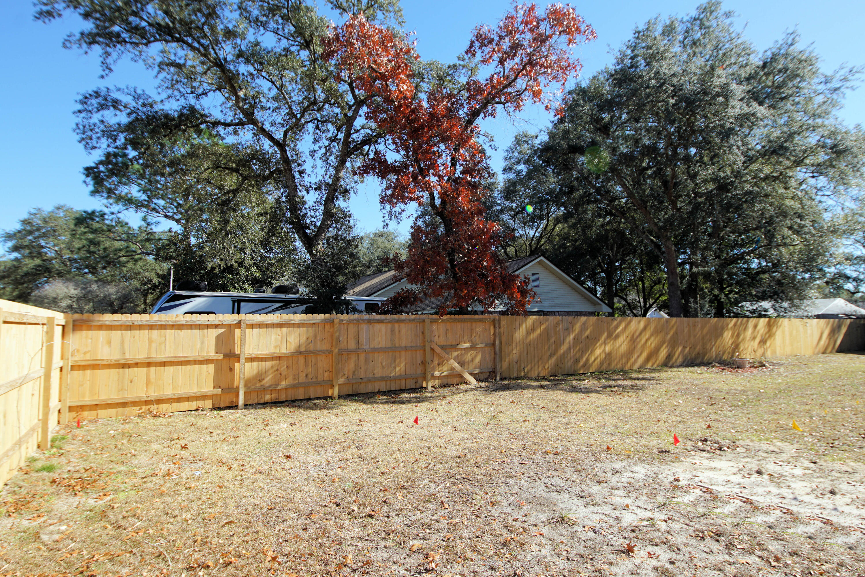 COLLEGE WOOD - Residential