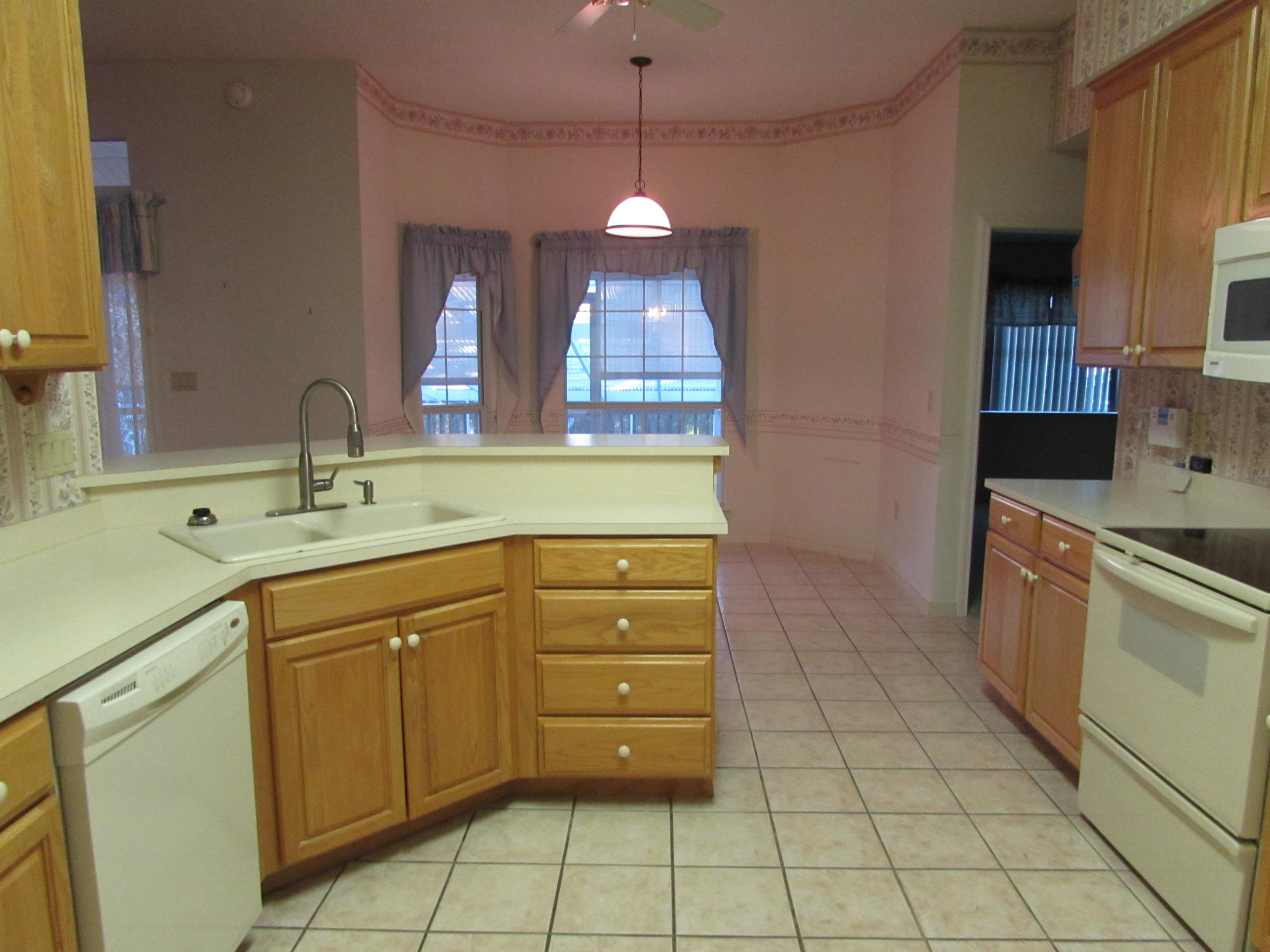 KENNEDY LAKES 1ST ADDN - Residential