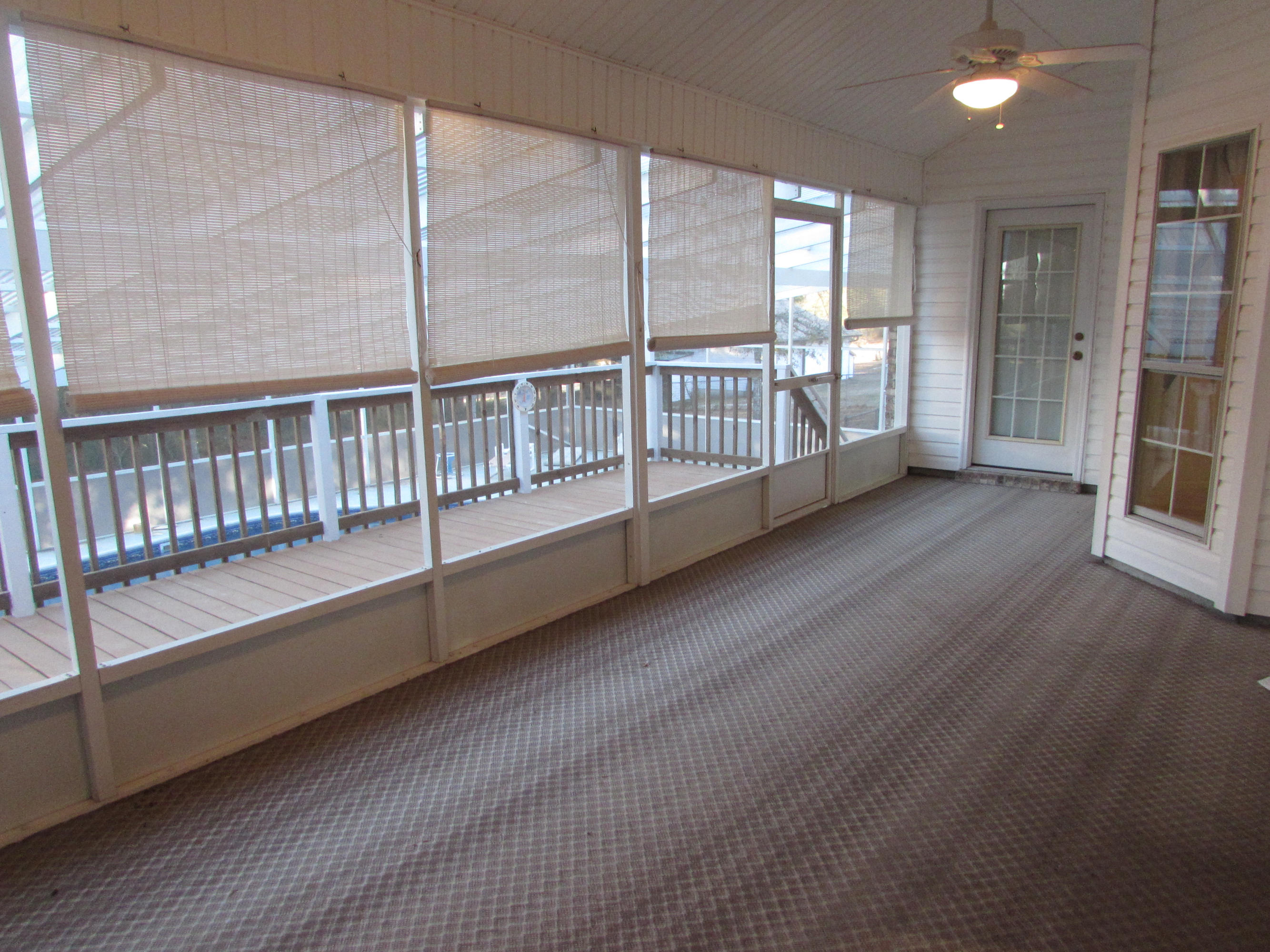 KENNEDY LAKES 1ST ADDN - Residential