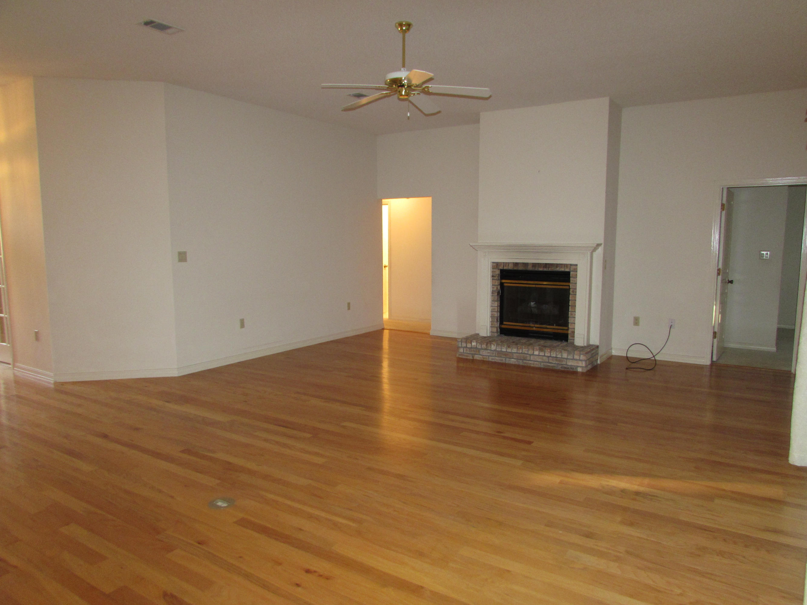 KENNEDY LAKES 1ST ADDN - Residential