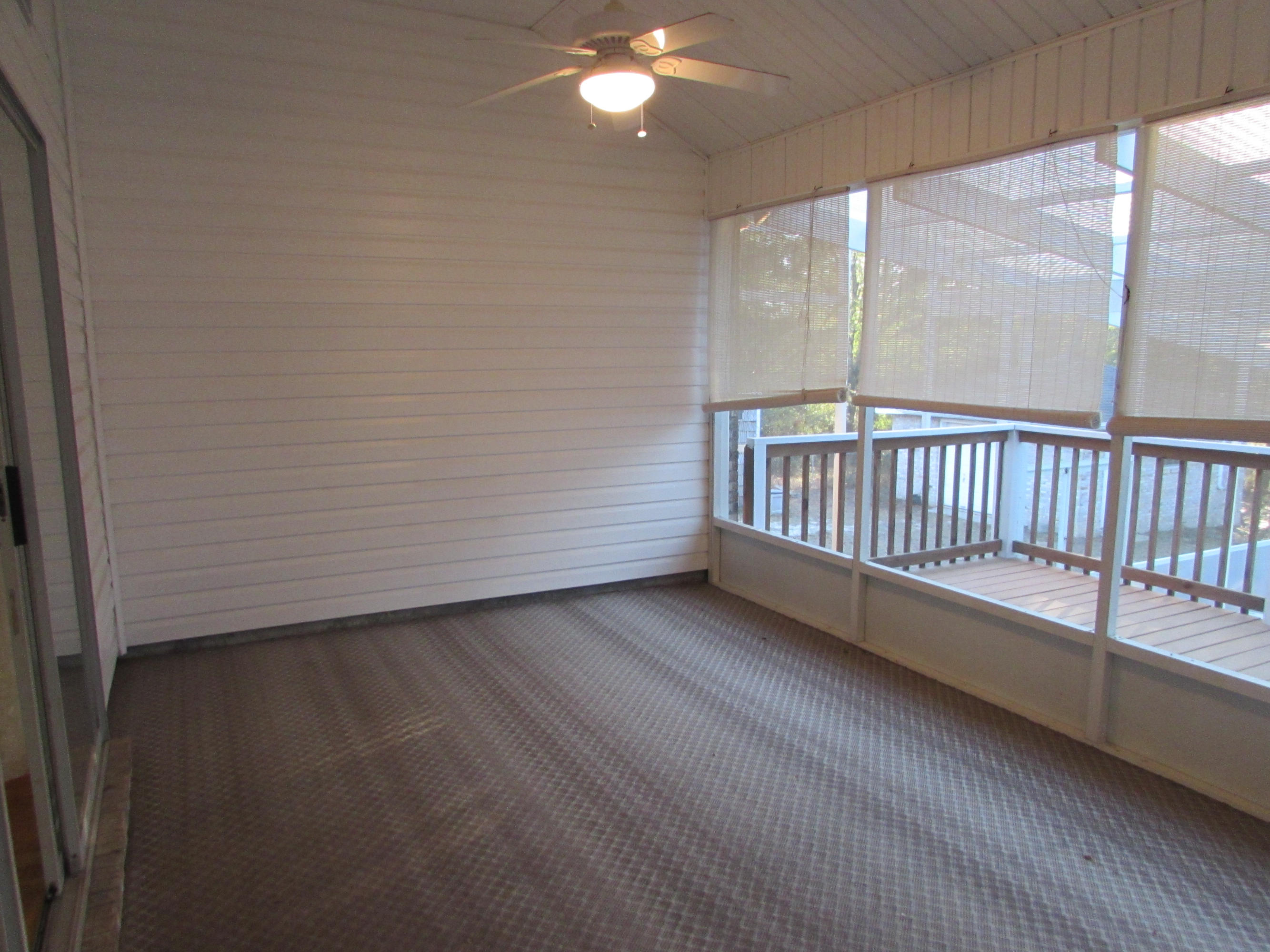 KENNEDY LAKES 1ST ADDN - Residential