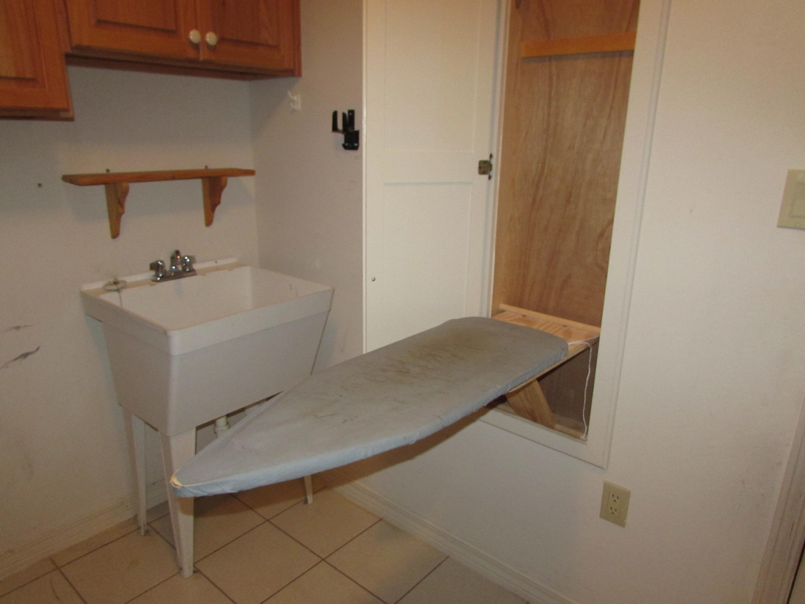 KENNEDY LAKES 1ST ADDN - Residential