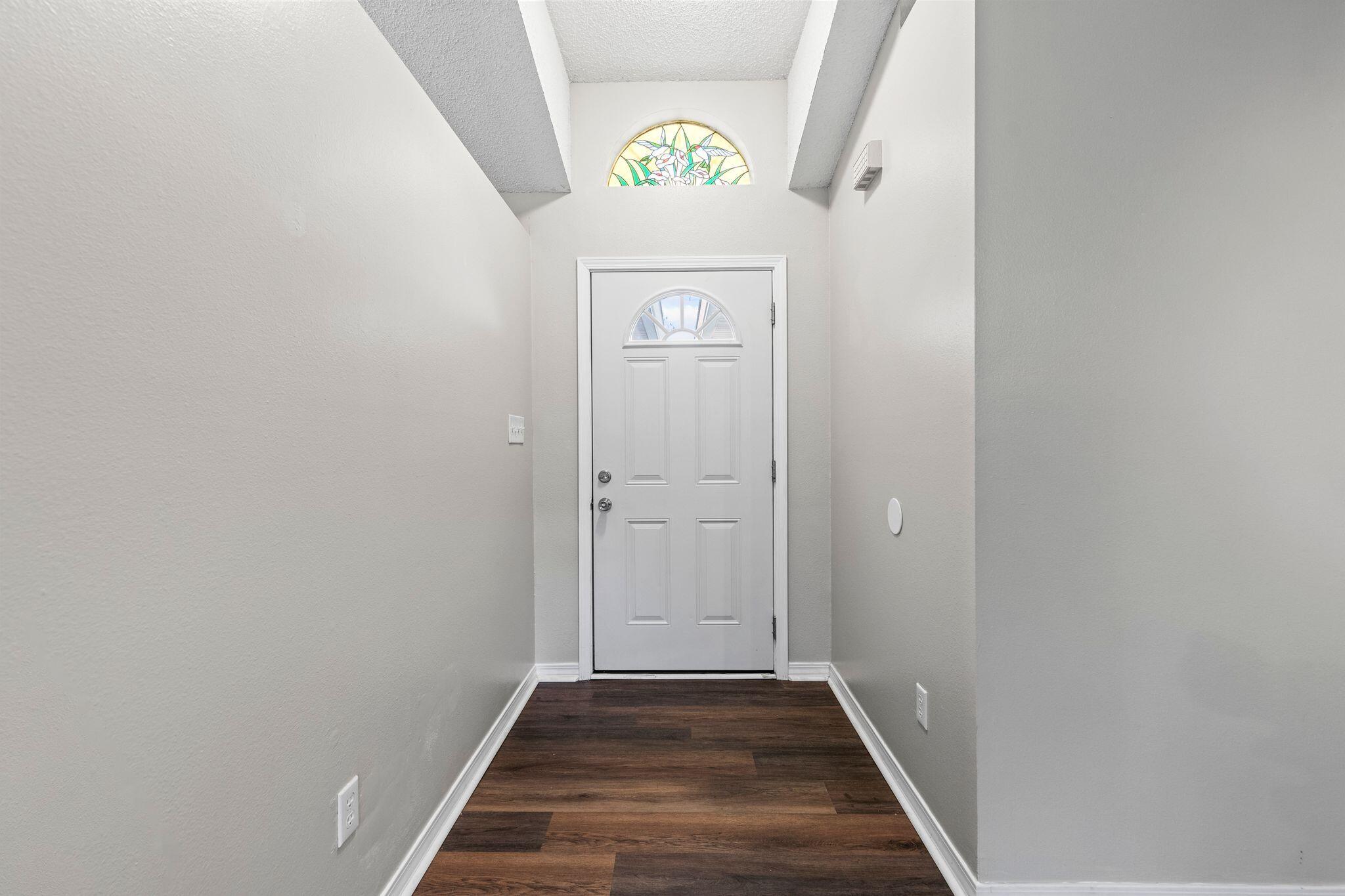 HOLLEY BY THE SEA - Residential