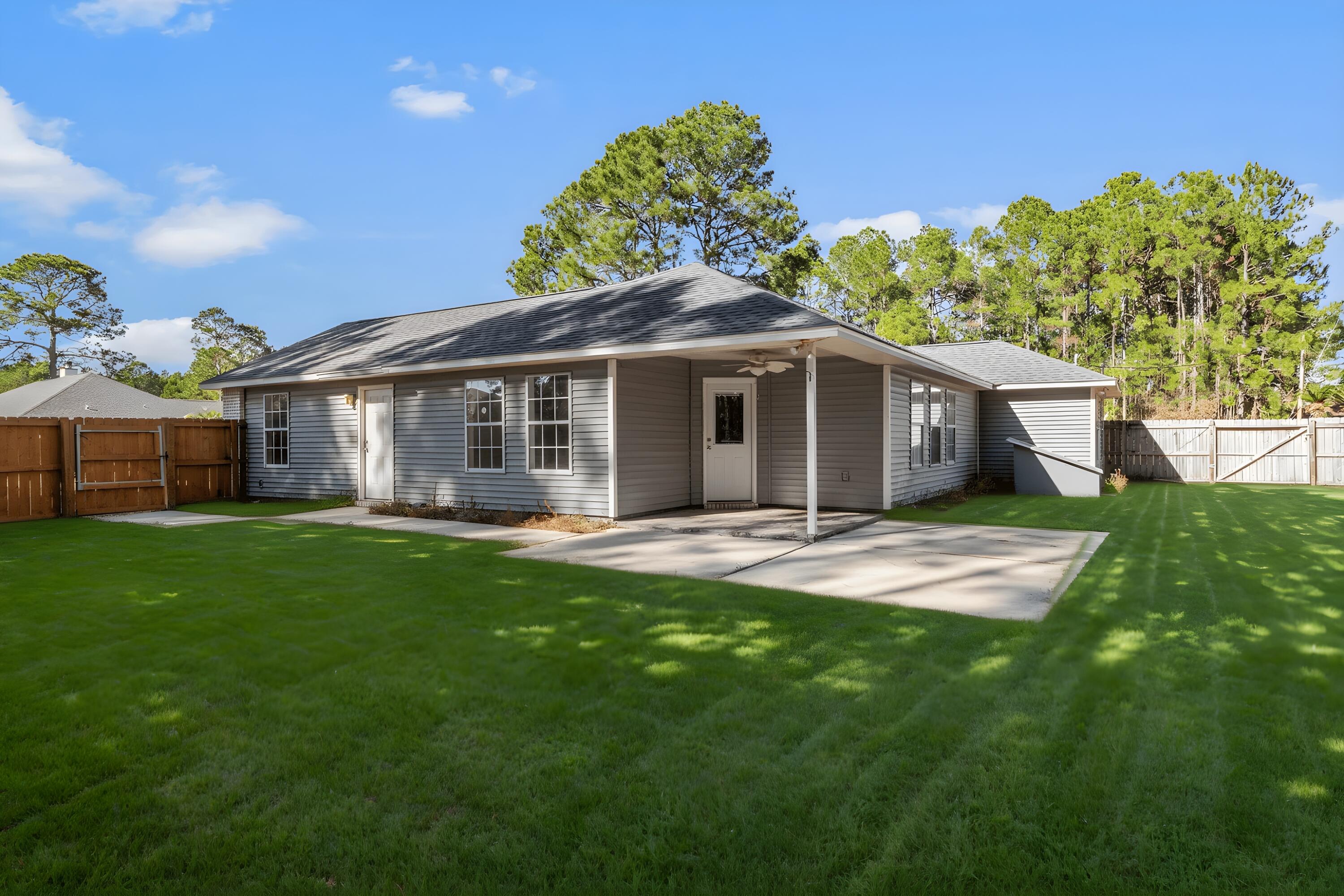 HOLLEY BY THE SEA - Residential