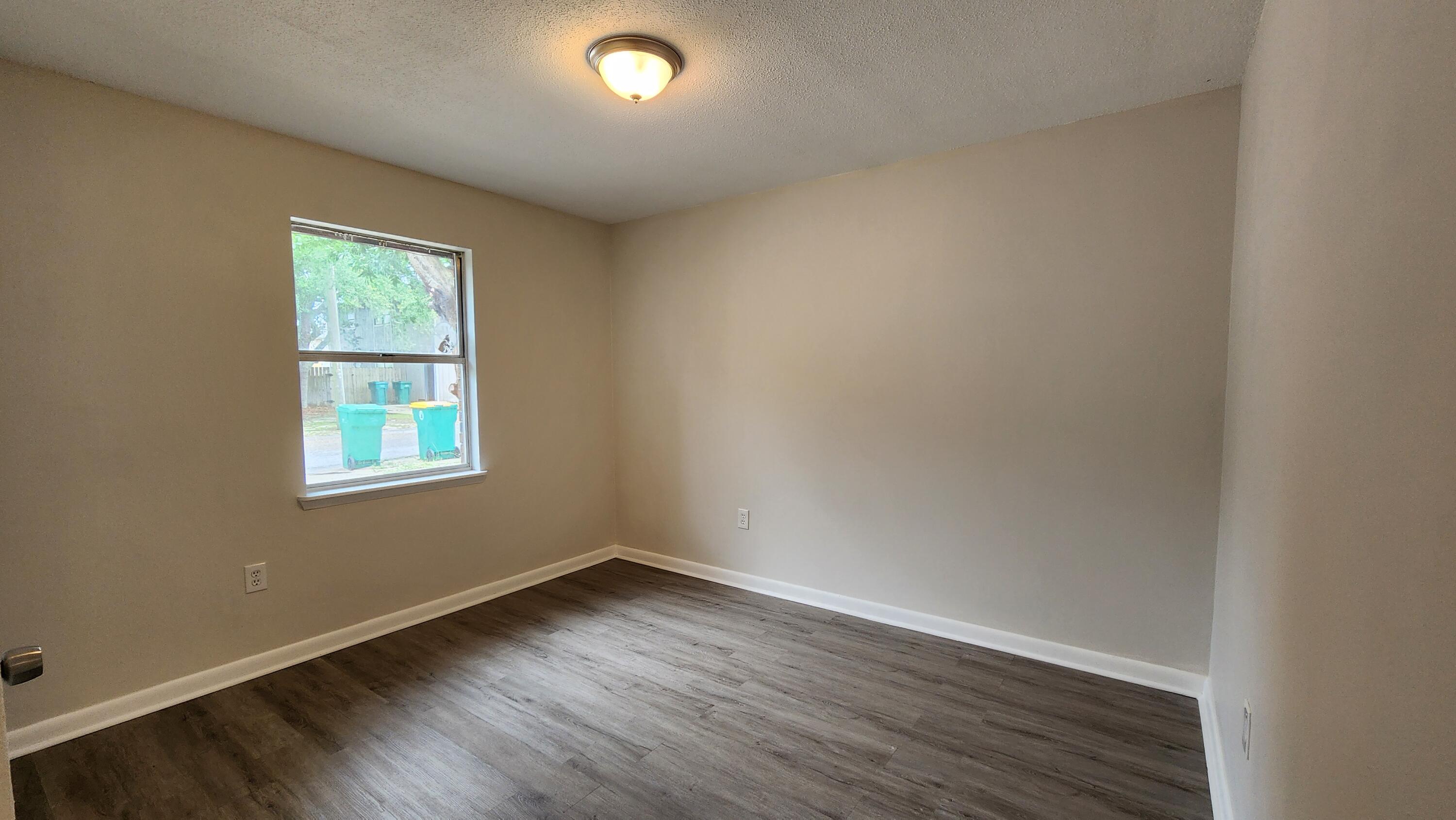 BAYVIEW WOODS - Residential