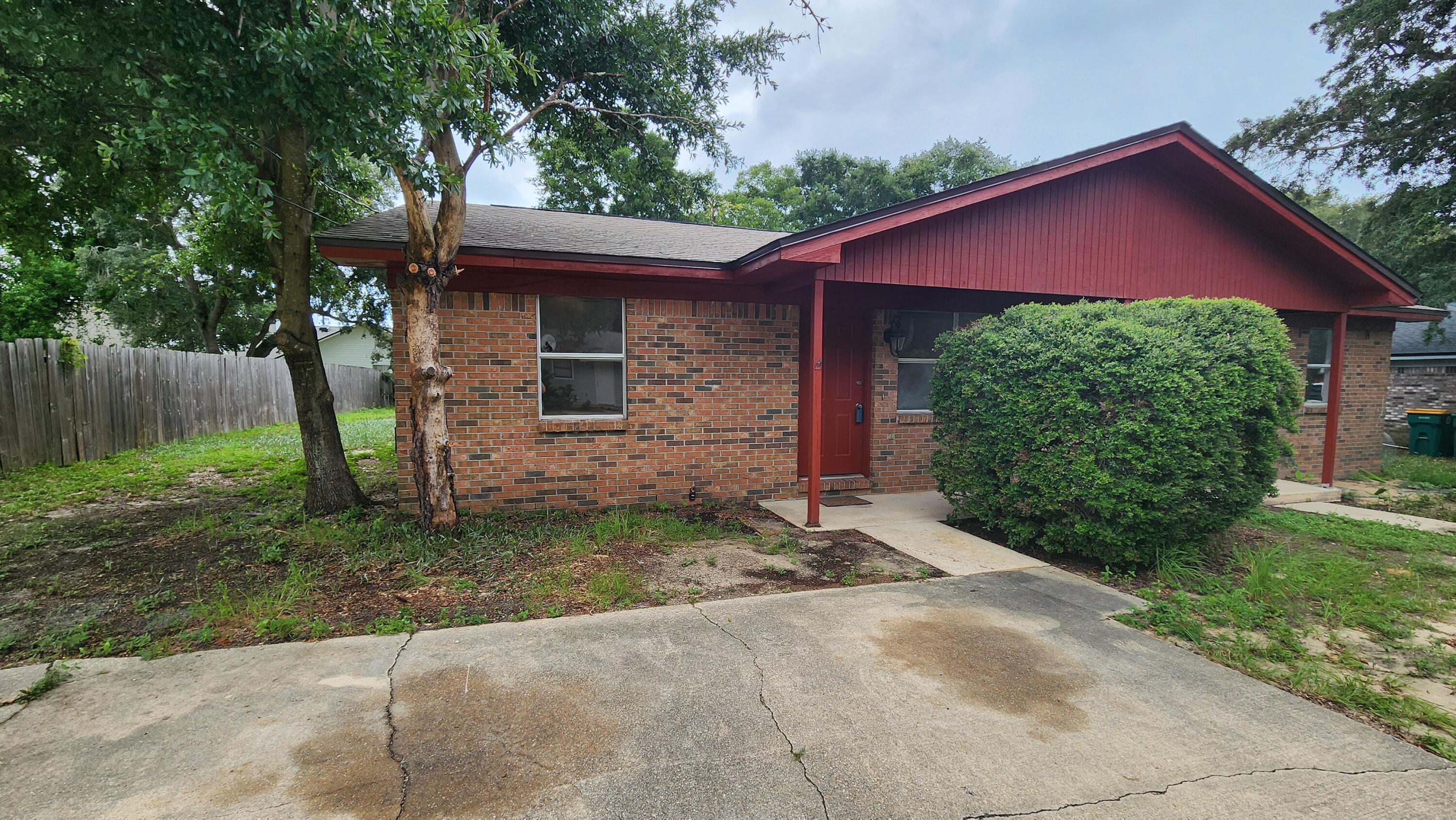 BAYVIEW WOODS - Residential