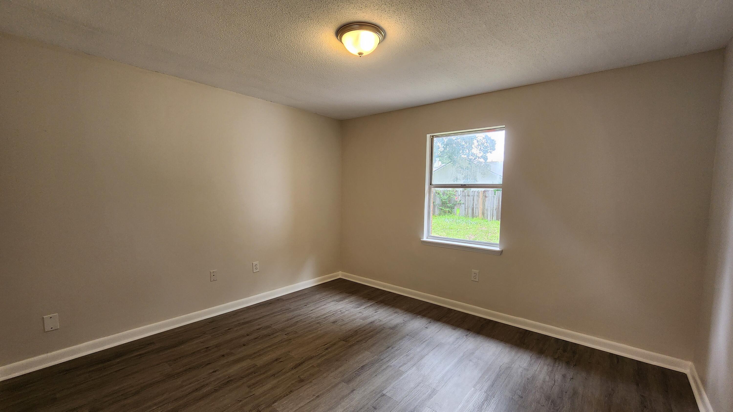 BAYVIEW WOODS - Residential