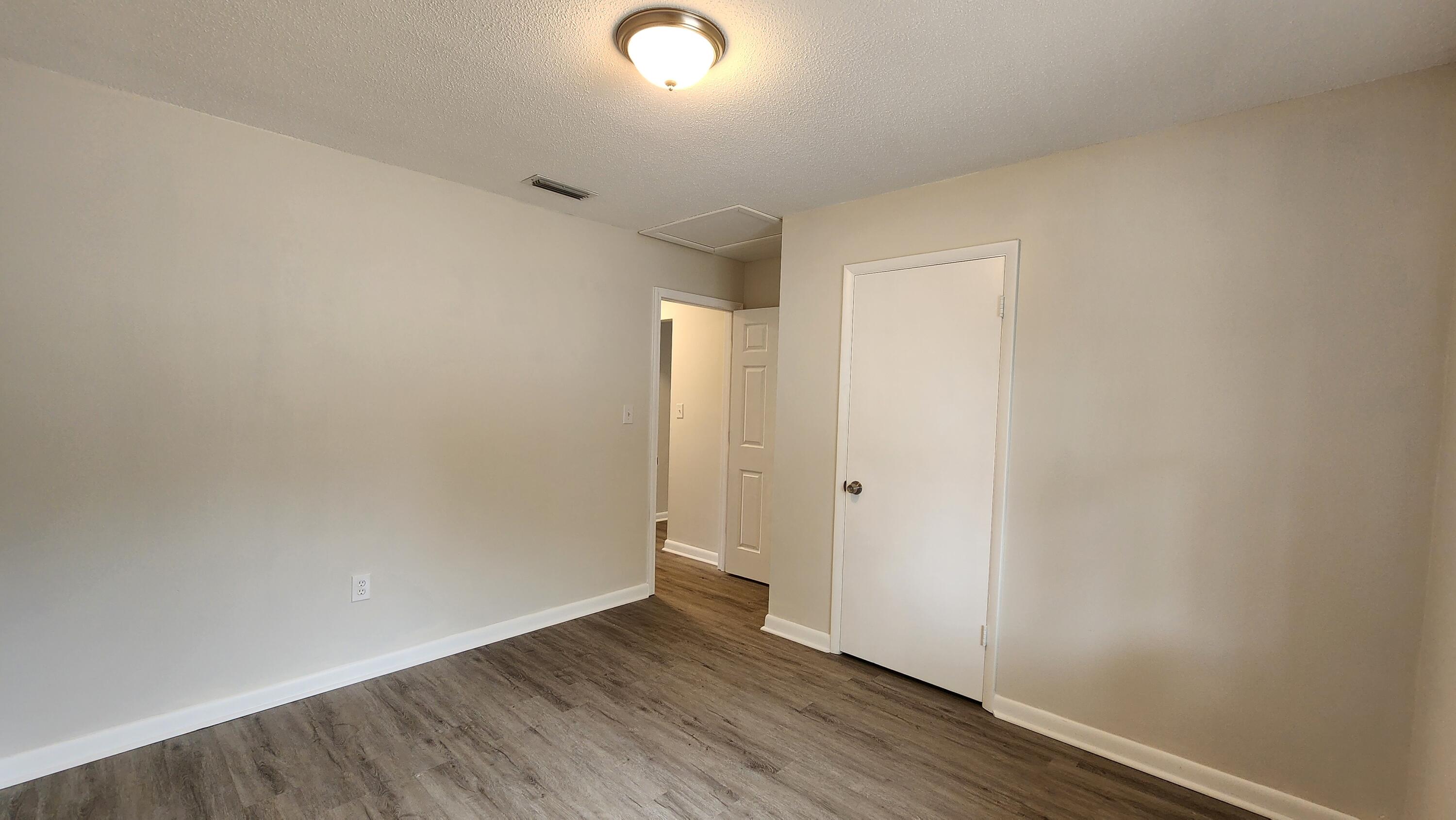 BAYVIEW WOODS - Residential