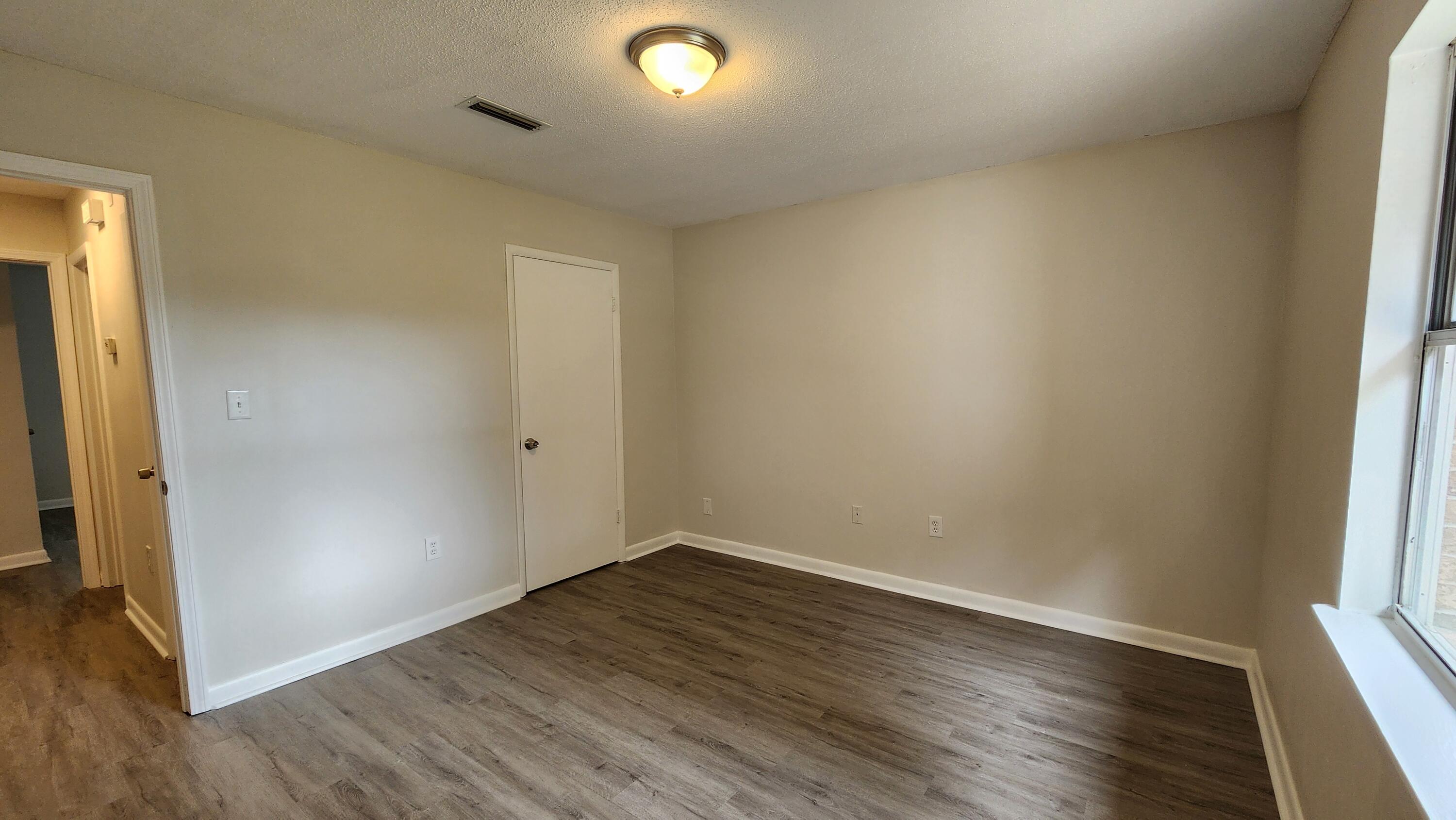 BAYVIEW WOODS - Residential